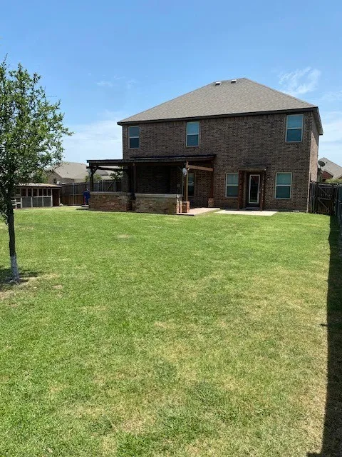 Single Family Residence For Sale in Kaufman County , 885 Levi Lane, Forney, Texas 75126, 5 Bedroom, 3 Bathroom, 2 Garage spaces, 2,494 Sqft, built in 2018, mls#21339521, Real Estate Agent in Forney, Homes For Sale in Kaufman county, Homes For Sale in Forney, Realtor in Forney Texas, Real Estate Brokerage Independent Realty Texas, Luminita Cordes Realtor