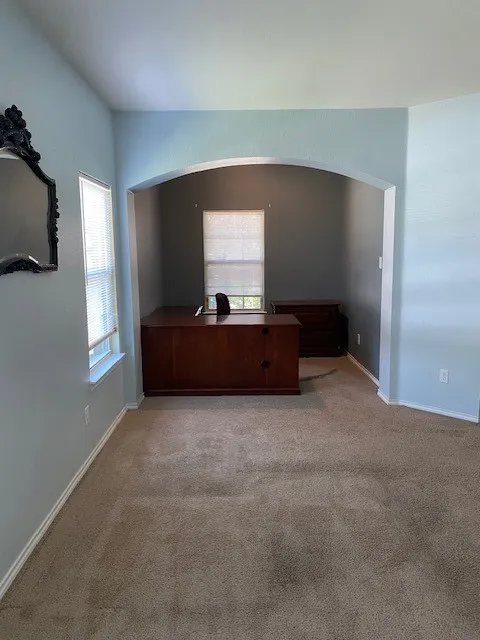 Master with Sitting Area
