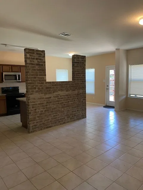 Single Family Residence For Sale in Kaufman County , 885 Levi Lane, Forney, Texas 75126, 5 Bedroom, 3 Bathroom, 2 Garage spaces, 2,494 Sqft, built in 2018, mls#21339521, Real Estate Agent in Forney, Homes For Sale in Kaufman county, Homes For Sale in Forney, Realtor in Forney Texas, Real Estate Brokerage Independent Realty Texas, Luminita Cordes Realtor