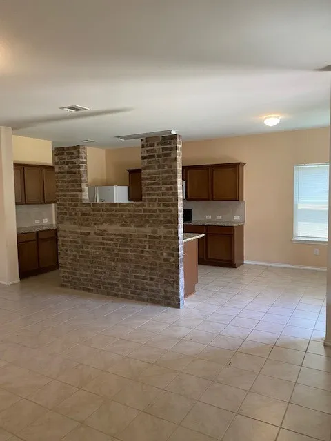 Single Family Residence For Sale in Kaufman County , 885 Levi Lane, Forney, Texas 75126, 5 Bedroom, 3 Bathroom, 2 Garage spaces, 2,494 Sqft, built in 2018, mls#21339521, Real Estate Agent in Forney, Homes For Sale in Kaufman county, Homes For Sale in Forney, Realtor in Forney Texas, Real Estate Brokerage Independent Realty Texas, Luminita Cordes Realtor