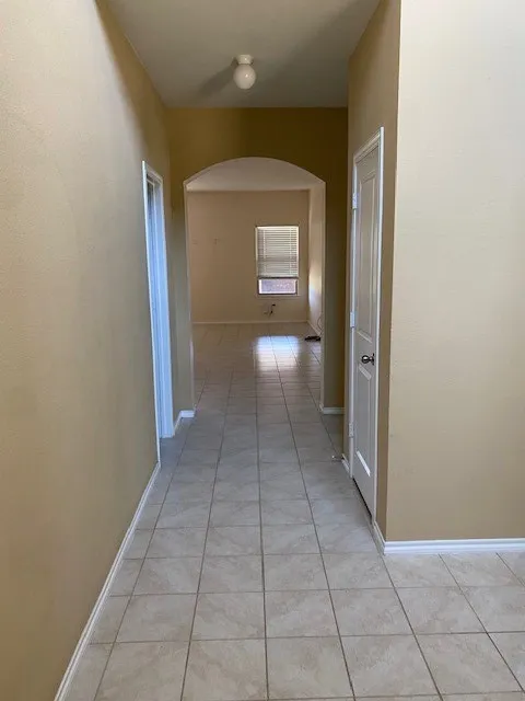 Single Family Residence For Sale in Kaufman County , 885 Levi Lane, Forney, Texas 75126, 5 Bedroom, 3 Bathroom, 2 Garage spaces, 2,494 Sqft, built in 2018, mls#21339521, Real Estate Agent in Forney, Homes For Sale in Kaufman county, Homes For Sale in Forney, Realtor in Forney Texas, Real Estate Brokerage Independent Realty Texas, Luminita Cordes Realtor