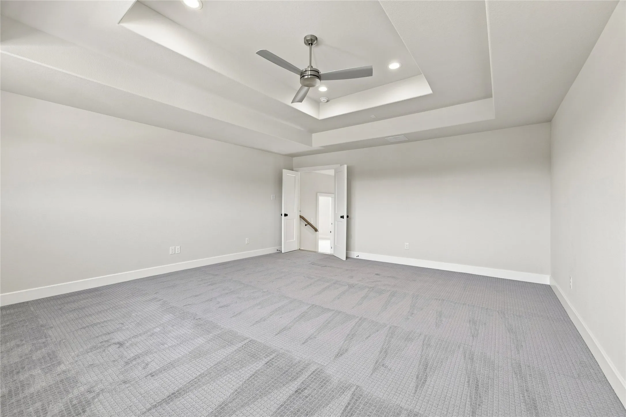 360 sf game room