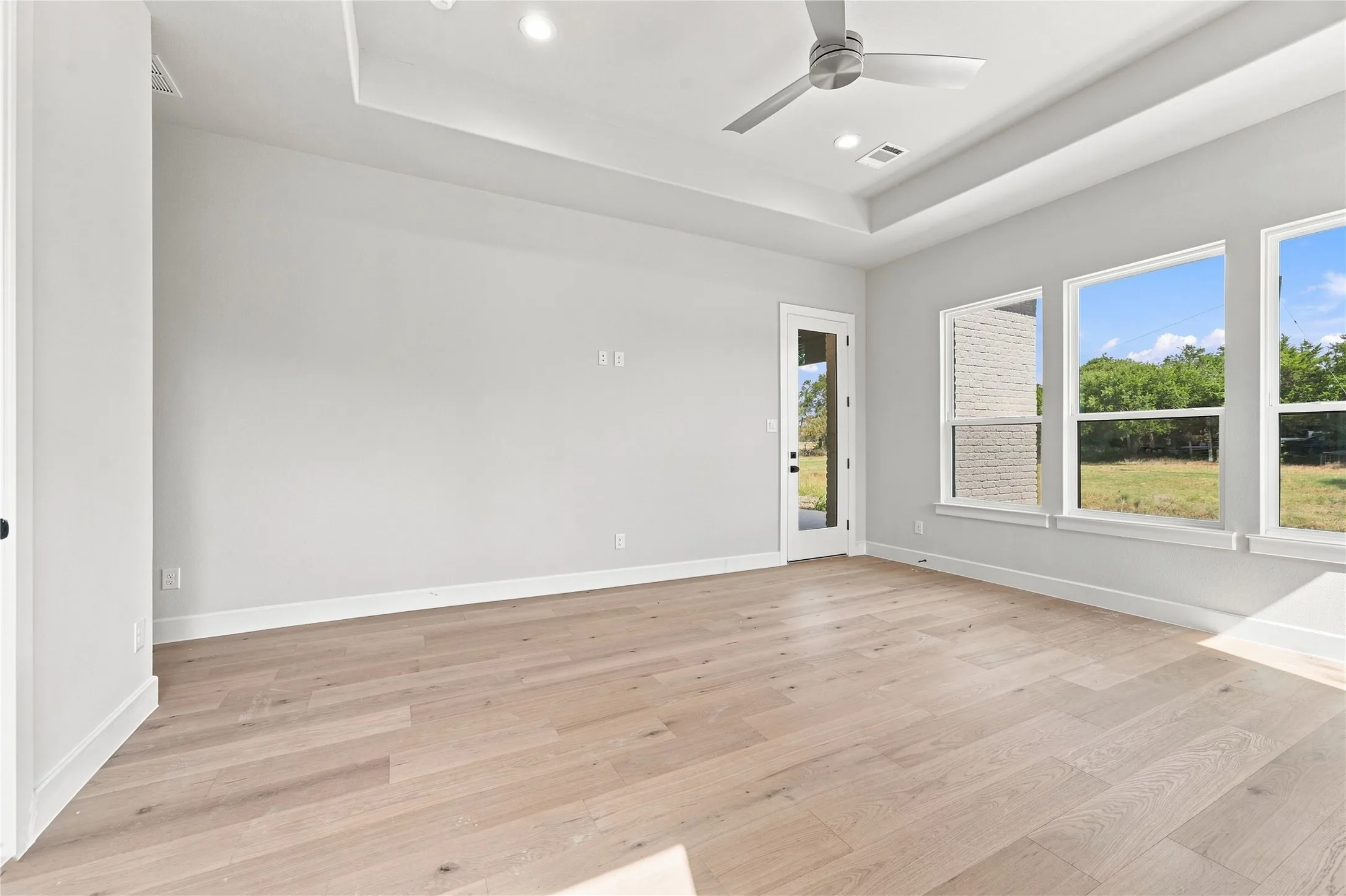 Single Family Residence For Sale in Ellis County , 3820 Jacks Loop, Midlothian, Texas 76065, 4 Bedroom, 4 Bathroom, 3 Garage spaces, 4,100 Sqft, built in 2026, mls#21342020, Real Estate Agent in Midlothian, Homes For Sale in Ellis county, Homes For Sale in Midlothian, Realtor in Midlothian Texas, Real Estate Brokerage Independent Realty Texas, Luminita Cordes Realtor