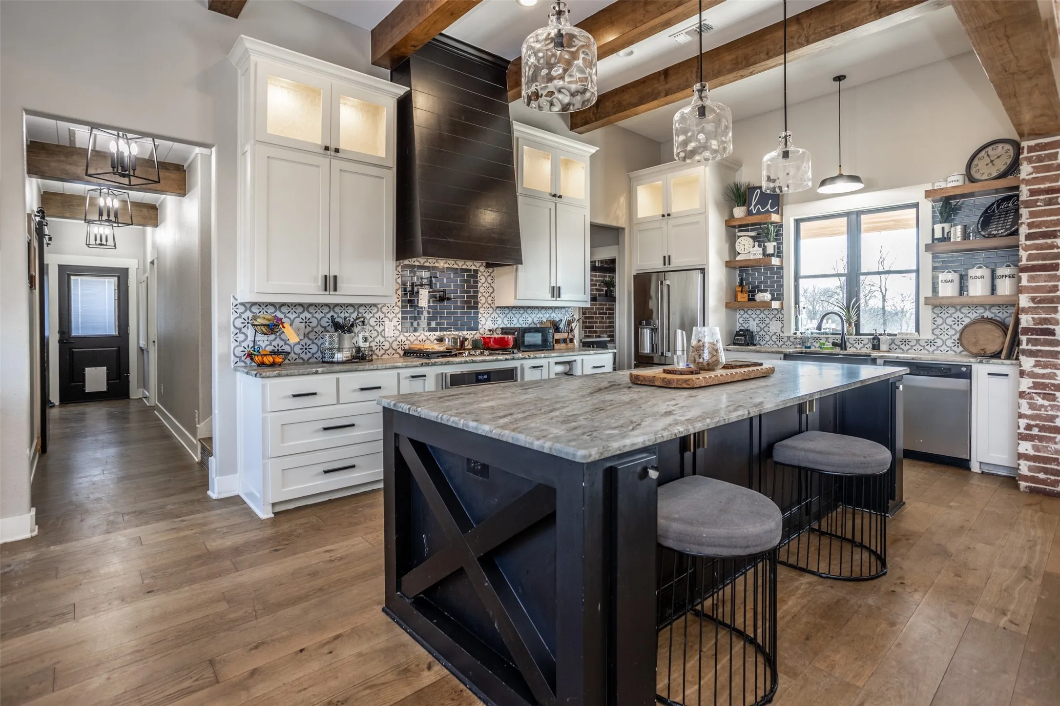 Single Family Residence For Sale in Cooke County , 1205 Northshore Lane, Valley View, Texas 76272, 4 Bedroom, 4 Bathroom, Garage spaces, 2,691 Sqft, built in 2019, mls#21342023, Real Estate Agent in Valley View, Homes For Sale in Cooke county, Homes For Sale in Valley View, Realtor in Valley View Texas, Real Estate Brokerage Independent Realty Texas, Luminita Cordes Realtor