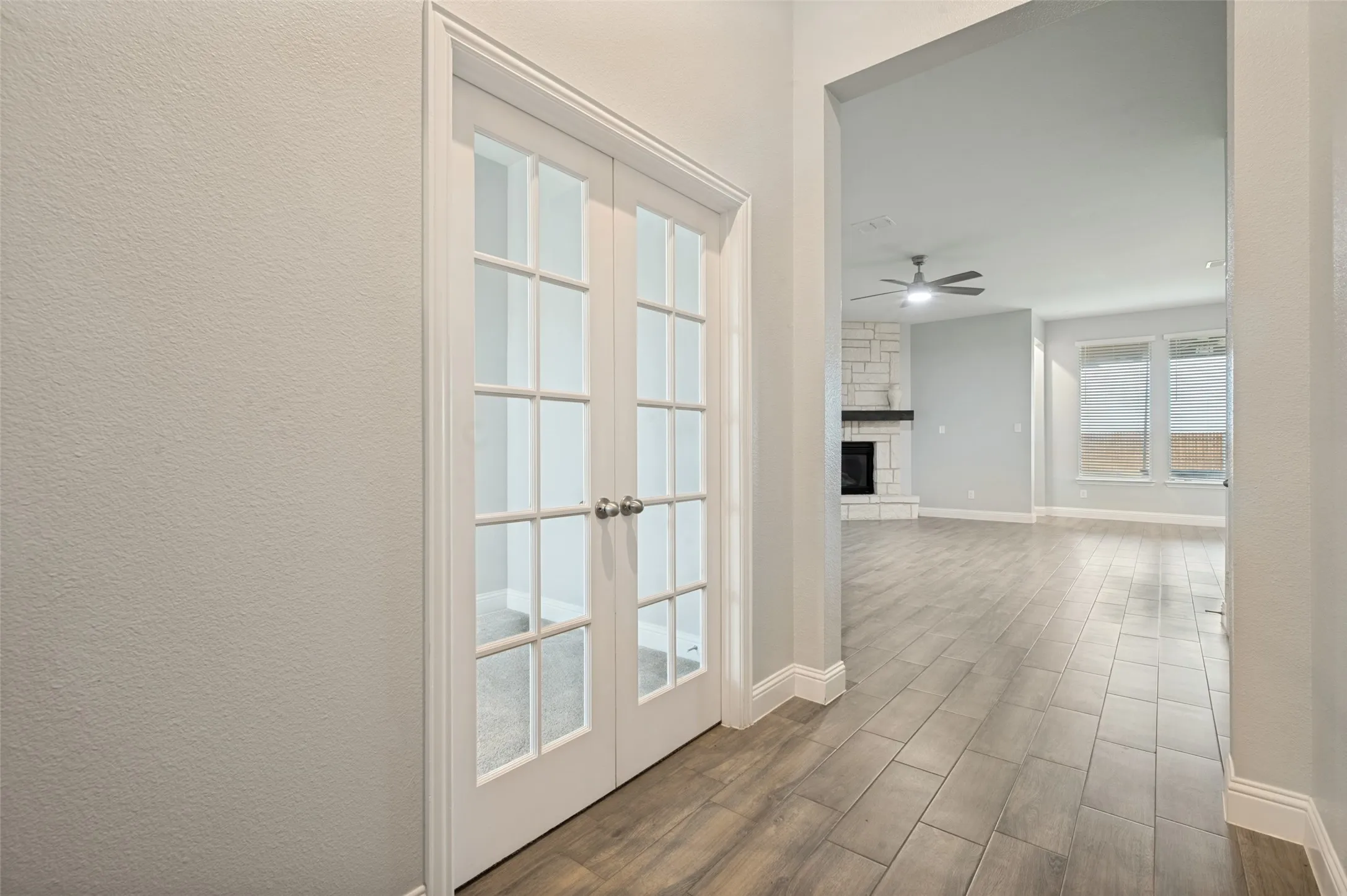 Single Family Residence For Sale in Denton County , 230 Clairmont Drive, Ponder, Texas 76259, 3 Bedroom, 2 Bathroom, 2 Garage spaces, 2,253 Sqft, built in 2022, mls#21342021, Real Estate Agent in Ponder, Homes For Sale in Denton county, Homes For Sale in Ponder, Realtor in Ponder Texas, Real Estate Brokerage Independent Realty Texas, Luminita Cordes Realtor