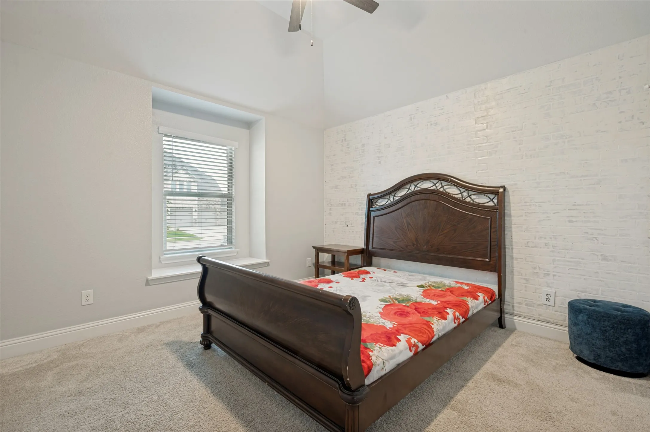 Single Family Residence For Sale in Denton County , 230 Clairmont Drive, Ponder, Texas 76259, 3 Bedroom, 2 Bathroom, 2 Garage spaces, 2,253 Sqft, built in 2022, mls#21342021, Real Estate Agent in Ponder, Homes For Sale in Denton county, Homes For Sale in Ponder, Realtor in Ponder Texas, Real Estate Brokerage Independent Realty Texas, Luminita Cordes Realtor