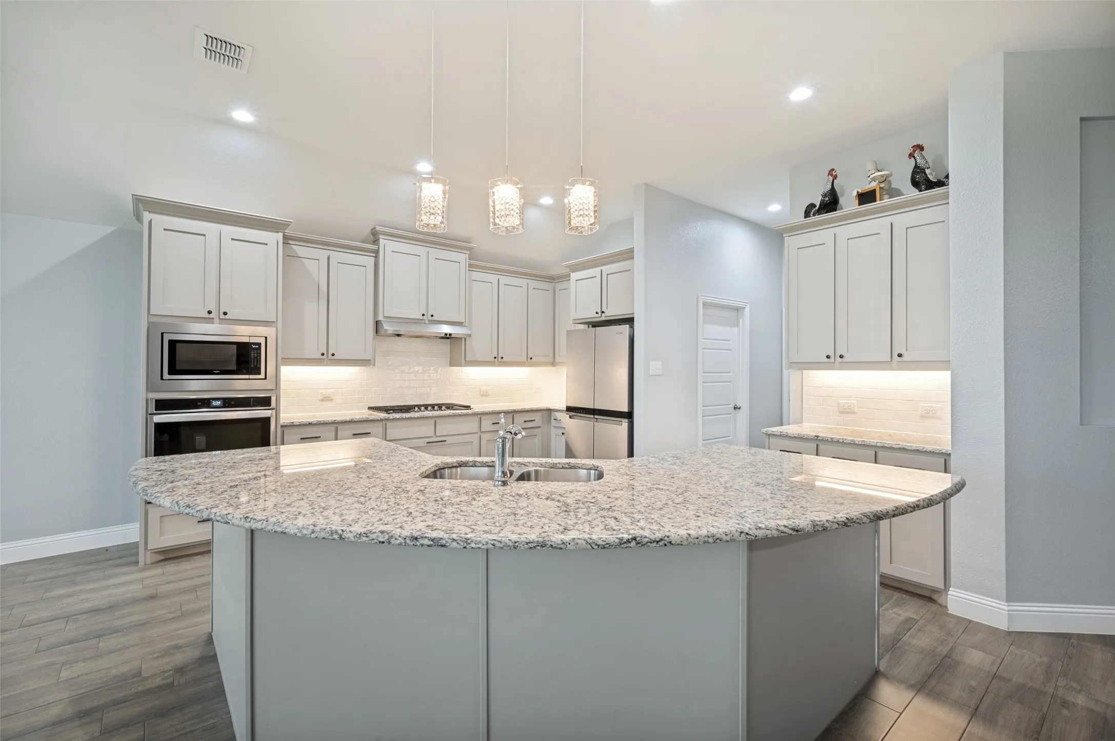Single Family Residence For Sale in Denton County , 230 Clairmont Drive, Ponder, Texas 76259, 3 Bedroom, 2 Bathroom, 2 Garage spaces, 2,253 Sqft, built in 2022, mls#21342021, Real Estate Agent in Ponder, Homes For Sale in Denton county, Homes For Sale in Ponder, Realtor in Ponder Texas, Real Estate Brokerage Independent Realty Texas, Luminita Cordes Realtor