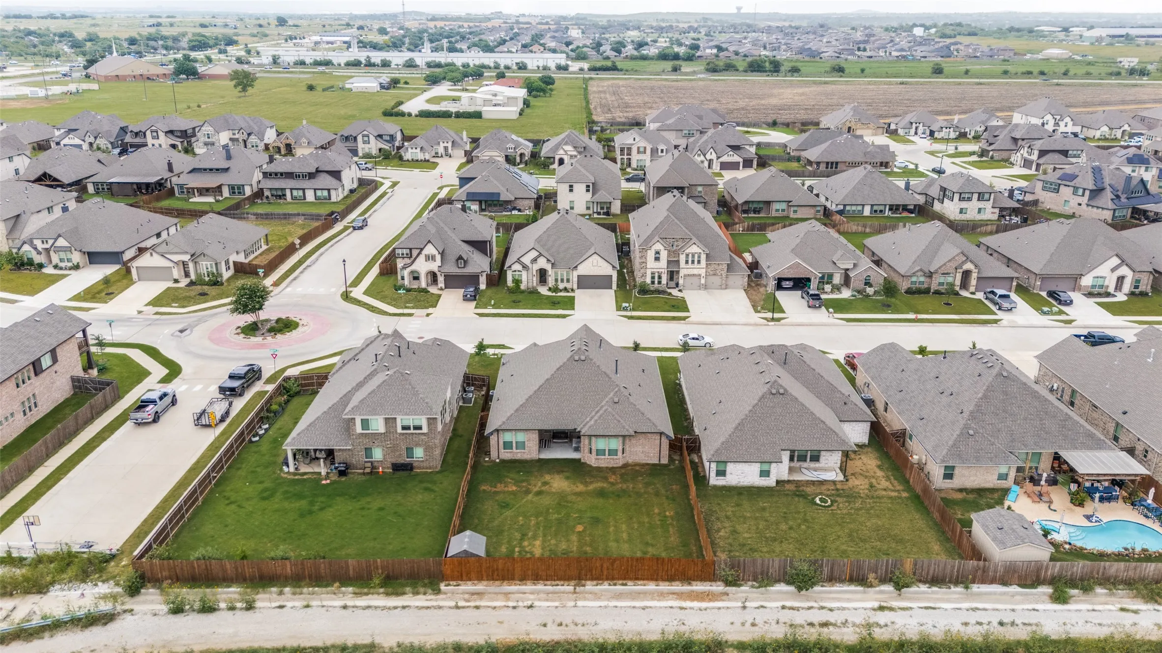 Single Family Residence For Sale in Denton County , 230 Clairmont Drive, Ponder, Texas 76259, 3 Bedroom, 2 Bathroom, 2 Garage spaces, 2,253 Sqft, built in 2022, mls#21342021, Real Estate Agent in Ponder, Homes For Sale in Denton county, Homes For Sale in Ponder, Realtor in Ponder Texas, Real Estate Brokerage Independent Realty Texas, Luminita Cordes Realtor
