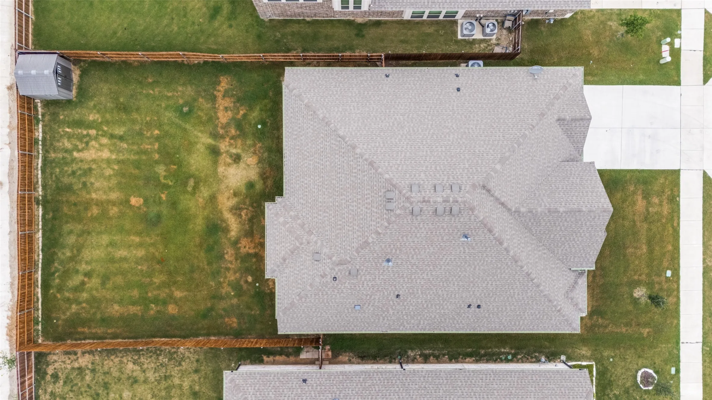 Single Family Residence For Sale in Denton County , 230 Clairmont Drive, Ponder, Texas 76259, 3 Bedroom, 2 Bathroom, 2 Garage spaces, 2,253 Sqft, built in 2022, mls#21342021, Real Estate Agent in Ponder, Homes For Sale in Denton county, Homes For Sale in Ponder, Realtor in Ponder Texas, Real Estate Brokerage Independent Realty Texas, Luminita Cordes Realtor