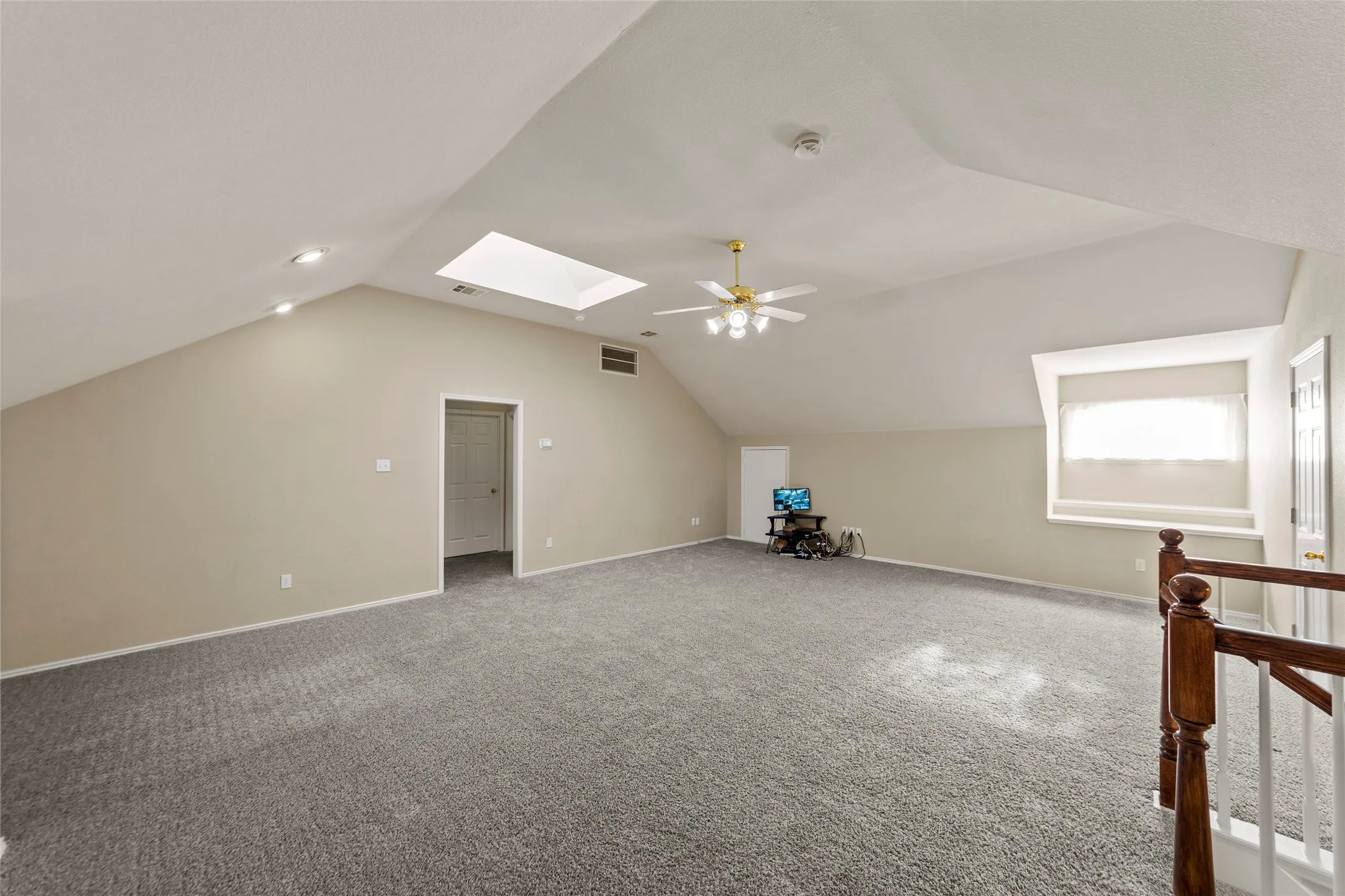 Single Family Residence For Rent in Collin County , 112 Sweetgum Drive, Murphy, Texas 75094, 4 Bedroom, 3 Bathroom, 3 Garage spaces, 3,020 Sqft, built in 1997, mls#21342033, Real Estate Agent in Murphy, Homes For Rent in Collin county, Homes For Rent in Murphy, Realtor in Murphy Texas, Real Estate Brokerage Independent Realty Texas, Luminita Cordes Realtor