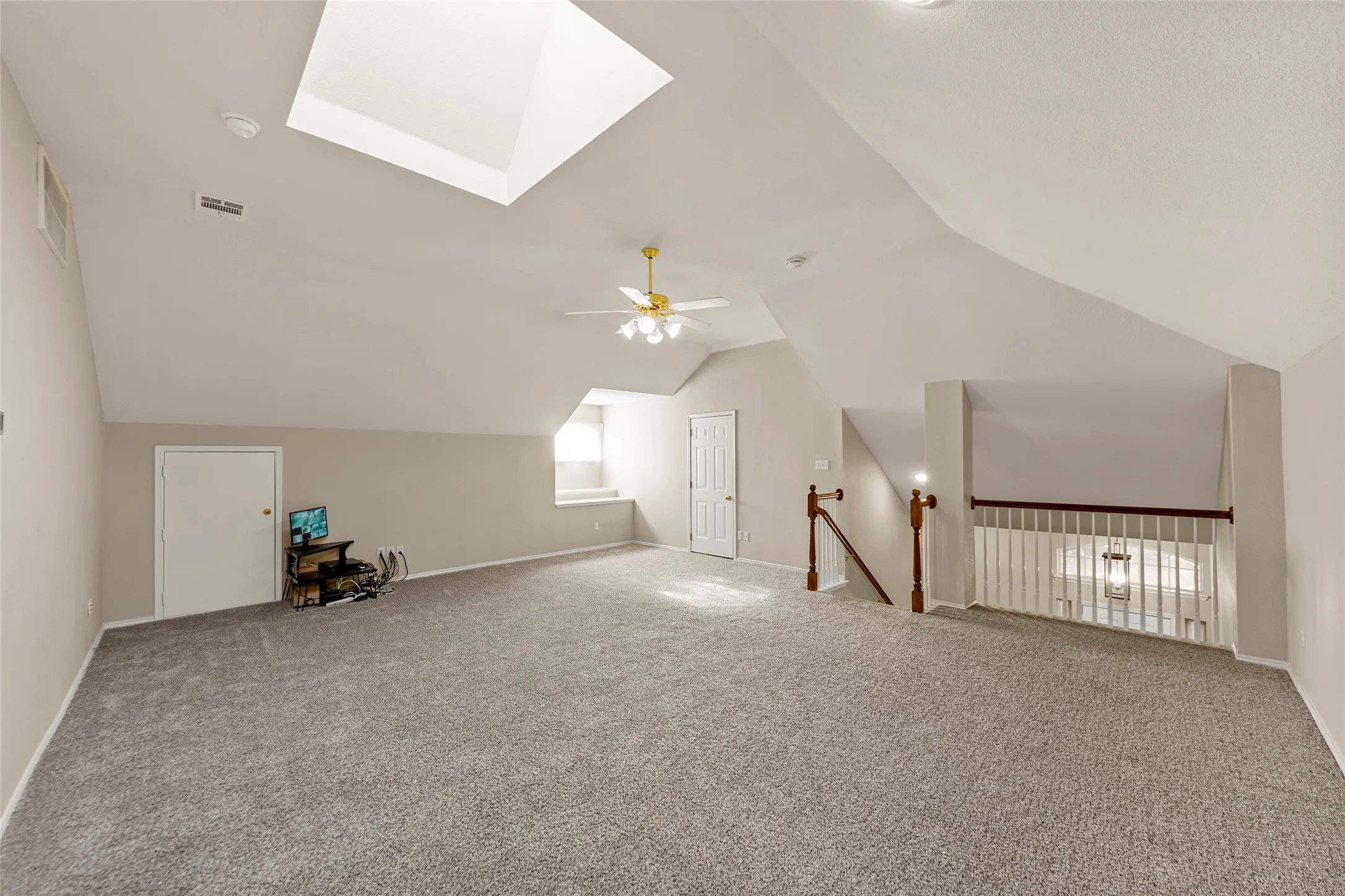 Single Family Residence For Rent in Collin County , 112 Sweetgum Drive, Murphy, Texas 75094, 4 Bedroom, 3 Bathroom, 3 Garage spaces, 3,020 Sqft, built in 1997, mls#21342033, Real Estate Agent in Murphy, Homes For Rent in Collin county, Homes For Rent in Murphy, Realtor in Murphy Texas, Real Estate Brokerage Independent Realty Texas, Luminita Cordes Realtor