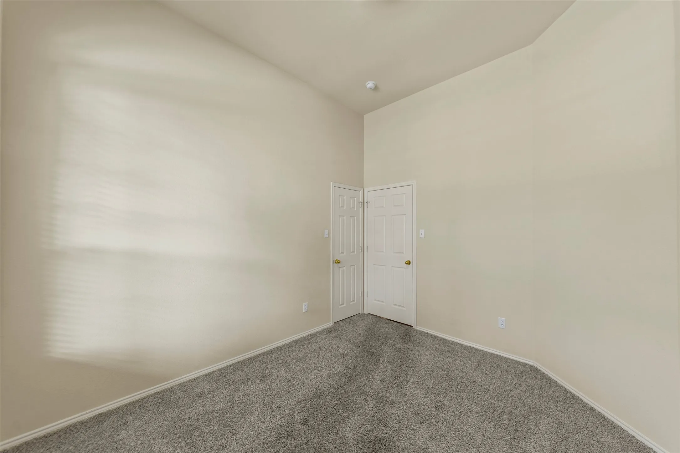 Single Family Residence For Rent in Collin County , 112 Sweetgum Drive, Murphy, Texas 75094, 4 Bedroom, 3 Bathroom, 3 Garage spaces, 3,020 Sqft, built in 1997, mls#21342033, Real Estate Agent in Murphy, Homes For Rent in Collin county, Homes For Rent in Murphy, Realtor in Murphy Texas, Real Estate Brokerage Independent Realty Texas, Luminita Cordes Realtor