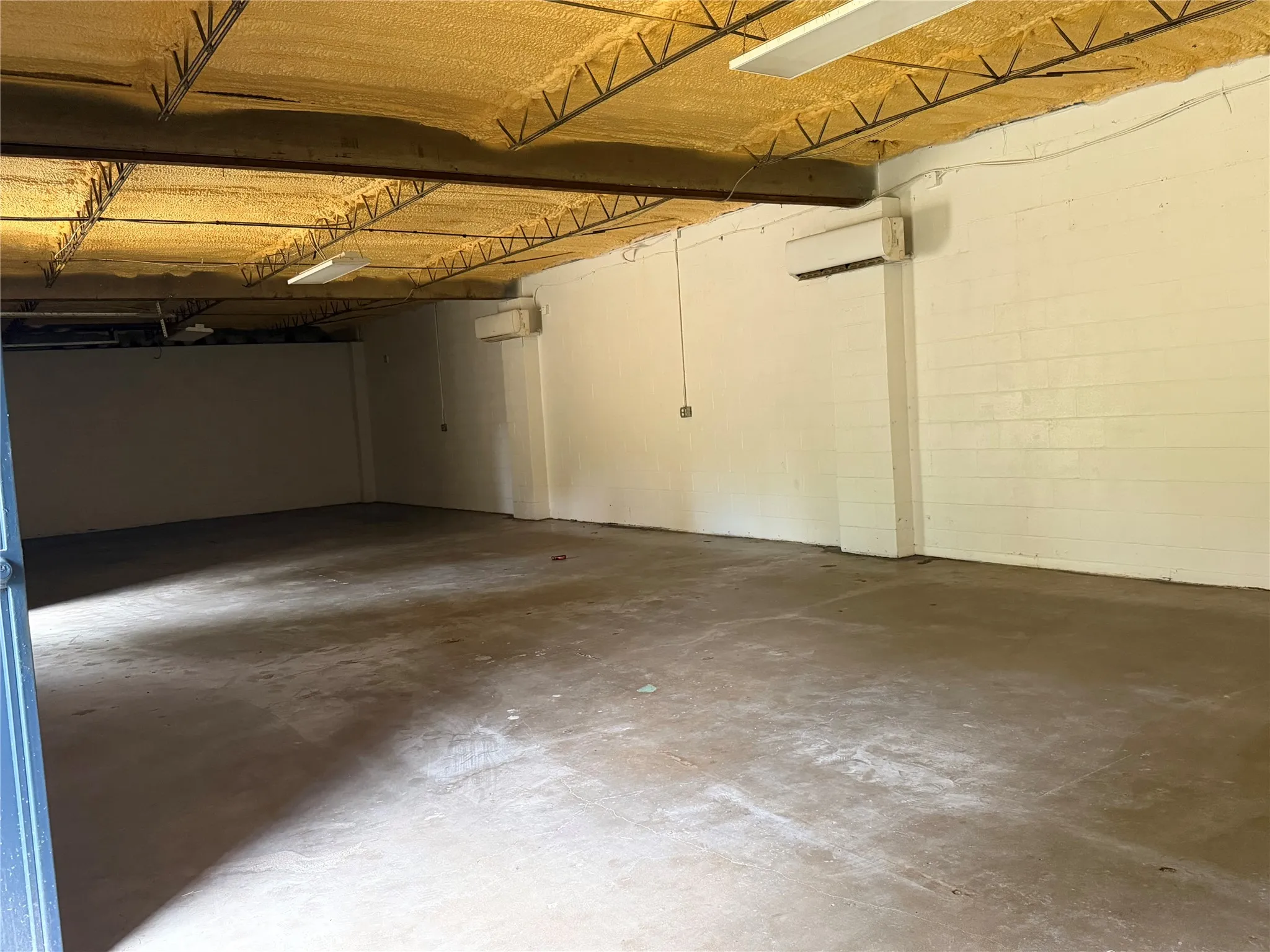 Retail For Sale in Dallas County , 2211 Lamont Avenue, Dallas, Texas 75216, 0, 0, Garage spaces, 0 Sqft, built in 1965, mls#21339141, Real Estate Agent in Dallas, Homes For Sale in Dallas county, Homes For Sale in Dallas, Realtor in Dallas Texas, Real Estate Brokerage Independent Realty Texas, Luminita Cordes Realtor