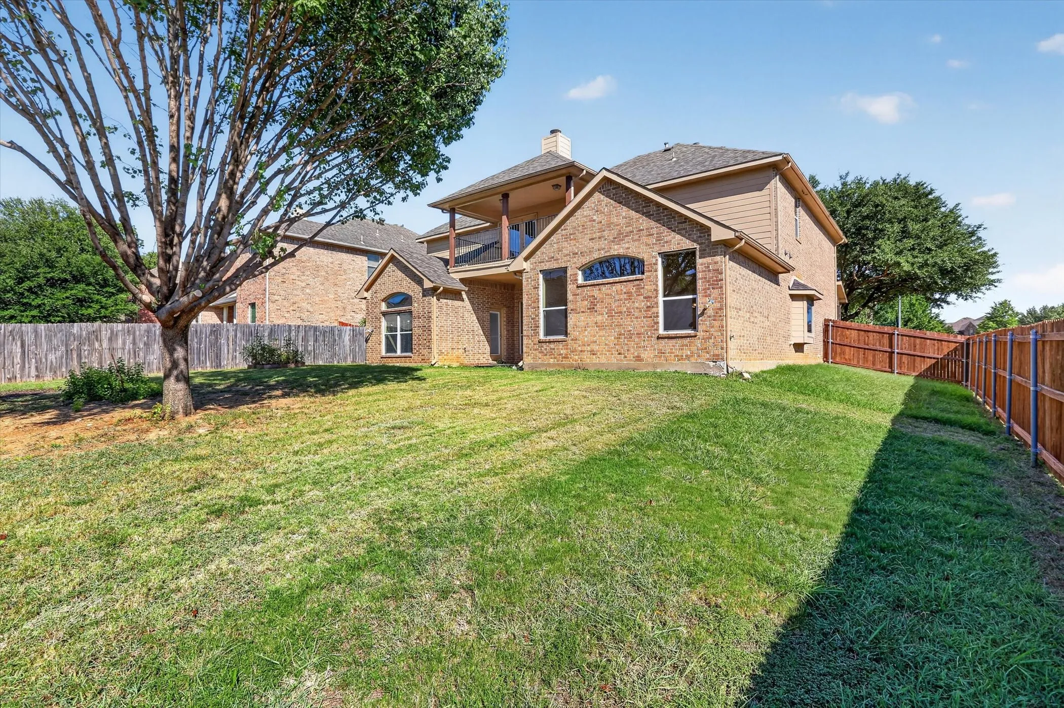 Single Family Residence For Sale in Tarrant County , 4401 Genesis Court, Mansfield, Texas 76063, 5 Bedroom, 3 Bathroom, 2 Garage spaces, 3,727 Sqft, built in 2006, mls#21342054, Real Estate Agent in Mansfield, Homes For Sale in Tarrant county, Homes For Sale in Mansfield, Realtor in Mansfield Texas, Real Estate Brokerage Independent Realty Texas, Luminita Cordes Realtor
