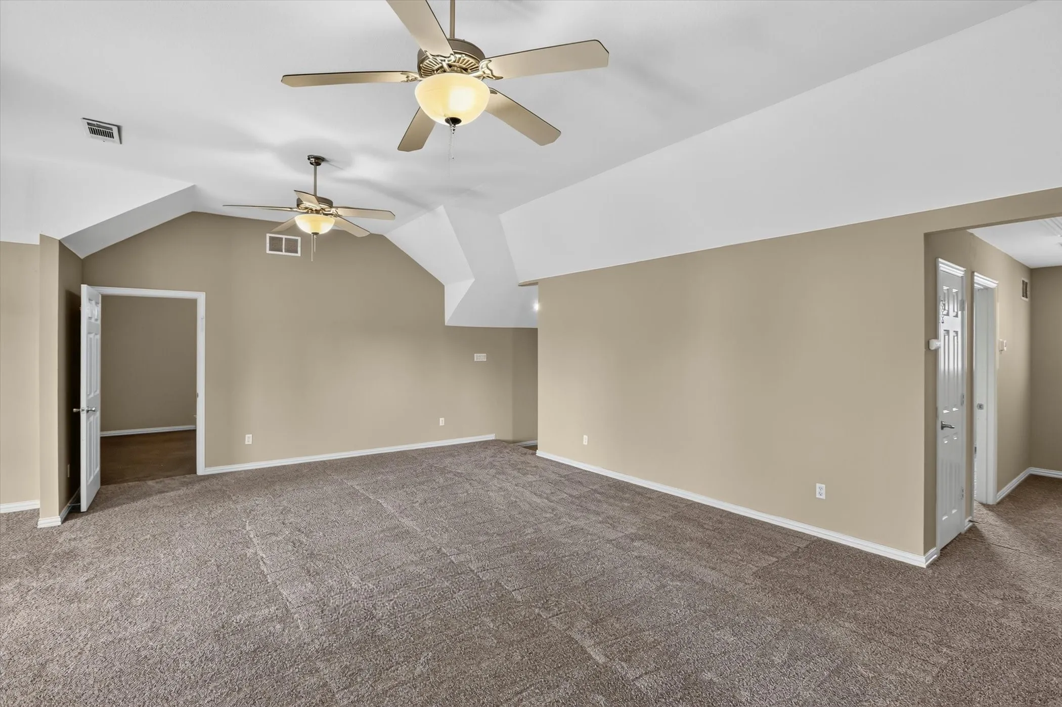 2nd Floor Living Room