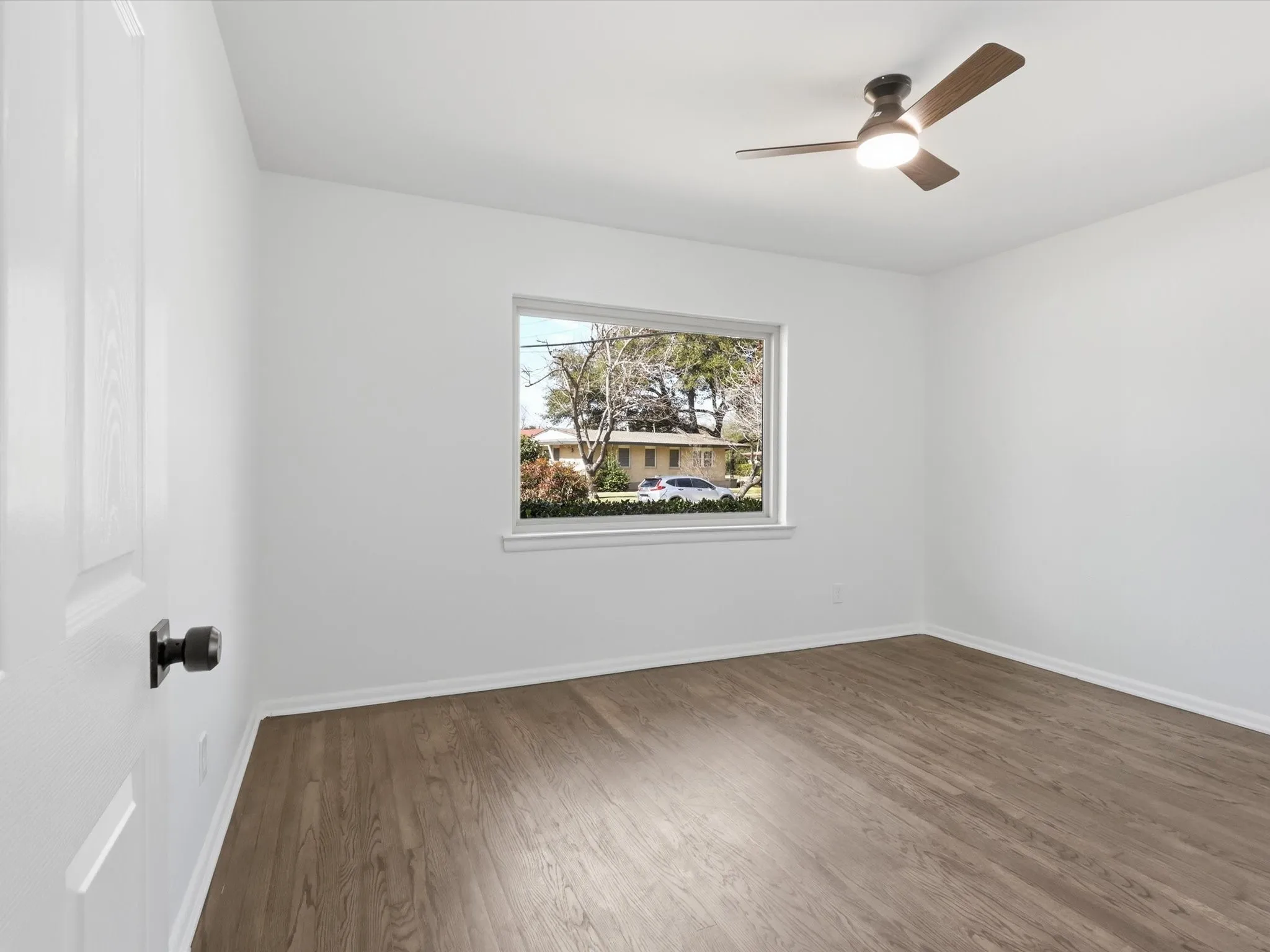 Single Family Residence For Sale in Dallas County , 10322 Pinecrest Drive, Dallas, Texas 75228, 4 Bedroom, 2 Bathroom, 2 Garage spaces, 1,412 Sqft, built in 1951, mls#21342055, Real Estate Agent in Dallas, Homes For Sale in Dallas county, Homes For Sale in Dallas, Realtor in Dallas Texas, Real Estate Brokerage Independent Realty Texas, Luminita Cordes Realtor