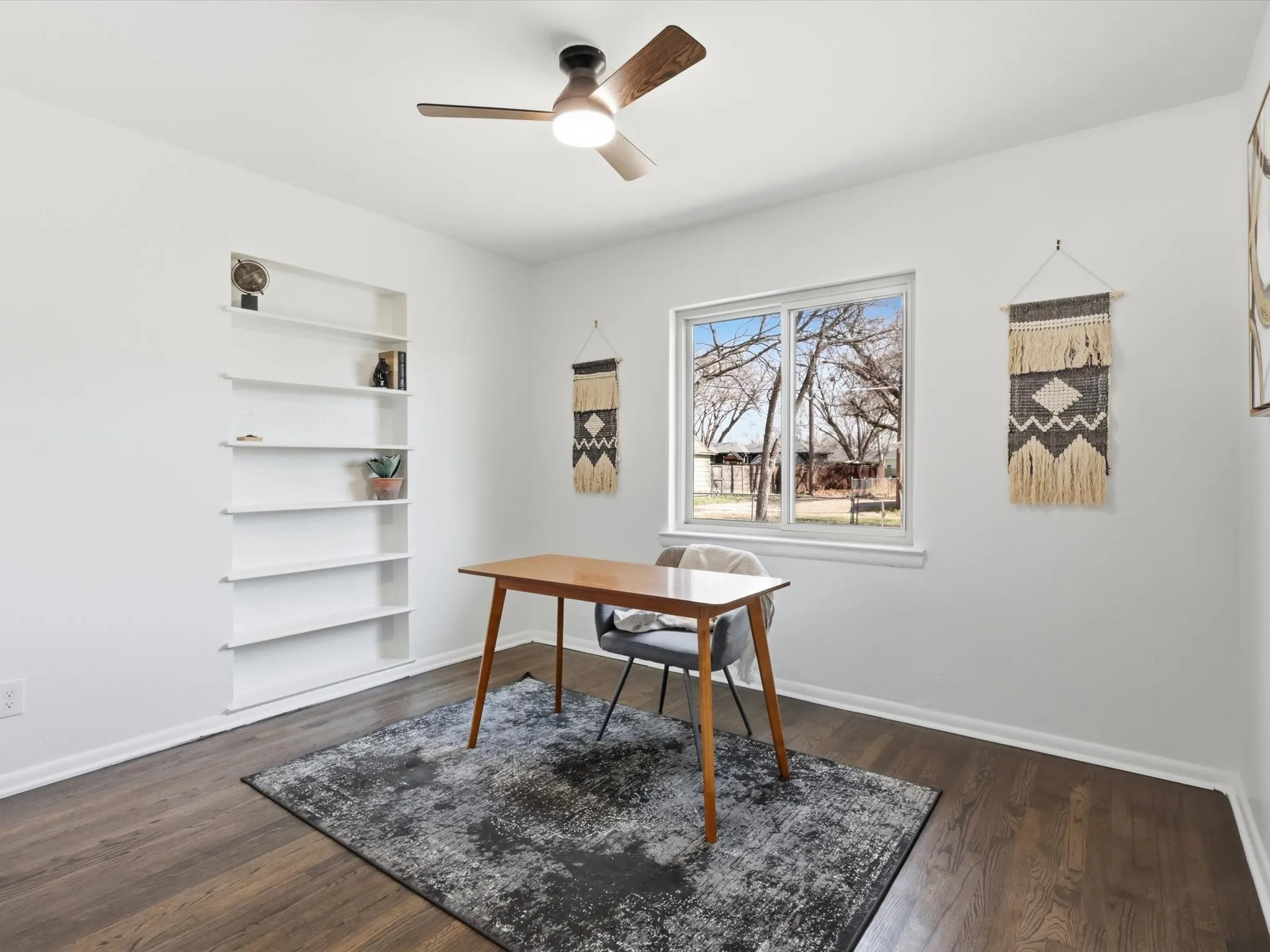 Single Family Residence For Sale in Dallas County , 10322 Pinecrest Drive, Dallas, Texas 75228, 4 Bedroom, 2 Bathroom, 2 Garage spaces, 1,412 Sqft, built in 1951, mls#21342055, Real Estate Agent in Dallas, Homes For Sale in Dallas county, Homes For Sale in Dallas, Realtor in Dallas Texas, Real Estate Brokerage Independent Realty Texas, Luminita Cordes Realtor