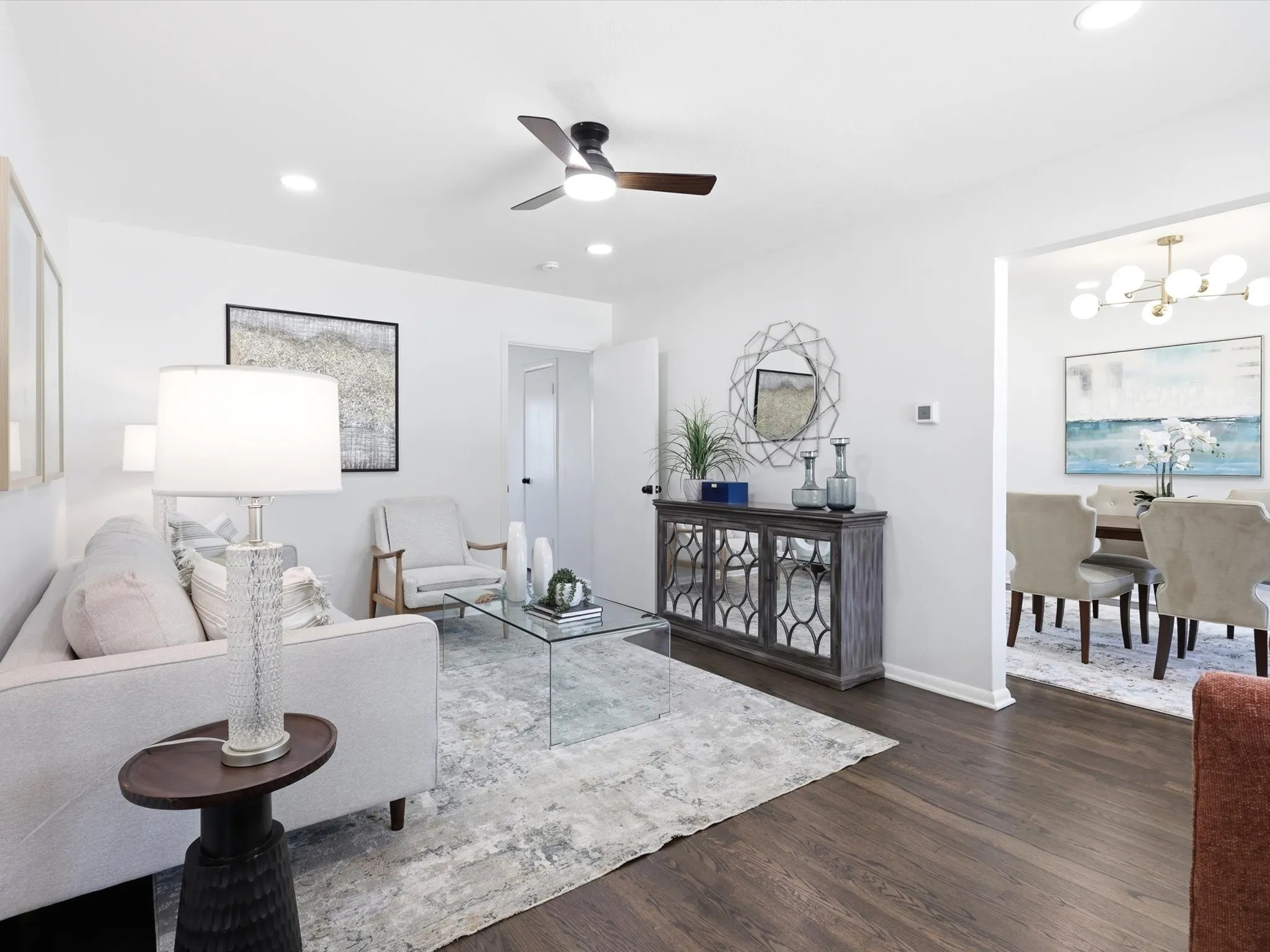 Single Family Residence For Sale in Dallas County , 10322 Pinecrest Drive, Dallas, Texas 75228, 4 Bedroom, 2 Bathroom, 2 Garage spaces, 1,412 Sqft, built in 1951, mls#21342055, Real Estate Agent in Dallas, Homes For Sale in Dallas county, Homes For Sale in Dallas, Realtor in Dallas Texas, Real Estate Brokerage Independent Realty Texas, Luminita Cordes Realtor