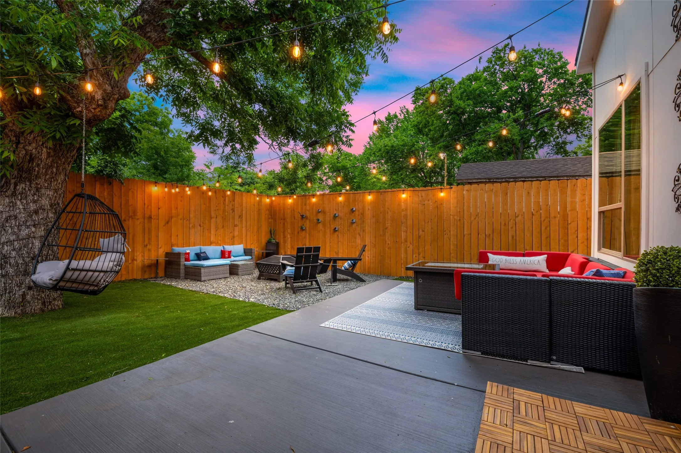 Single Family Residence For Sale in Dallas County , 3615 Mcbroom Street, Dallas, Texas 75212, 5 Bedrooms, 3 Bathrooms, Garage spaces, 2,195 Sqft, built in 2021, Price $469,990, mls#21341803, Real Estate Agent in Dallas, Homes For Sale in Dallas county, Homes For Sale in Dallas, Realtor in Dallas Texas, Real Estate Brokerage Independent Realty Texas, Luminita Cordes Realtor