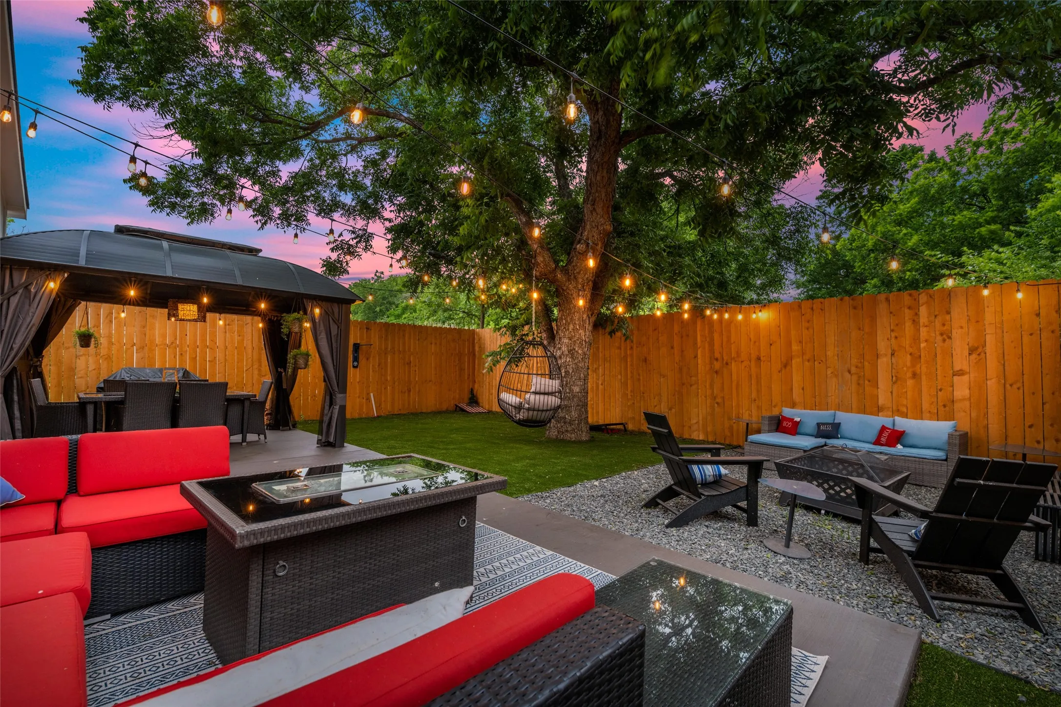 Single Family Residence For Sale in Dallas County , 3615 Mcbroom Street, Dallas, Texas 75212, 5 Bedrooms, 3 Bathrooms, Garage spaces, 2,195 Sqft, built in 2021, Price $469,990, mls#21341803, Real Estate Agent in Dallas, Homes For Sale in Dallas county, Homes For Sale in Dallas, Realtor in Dallas Texas, Real Estate Brokerage Independent Realty Texas, Luminita Cordes Realtor