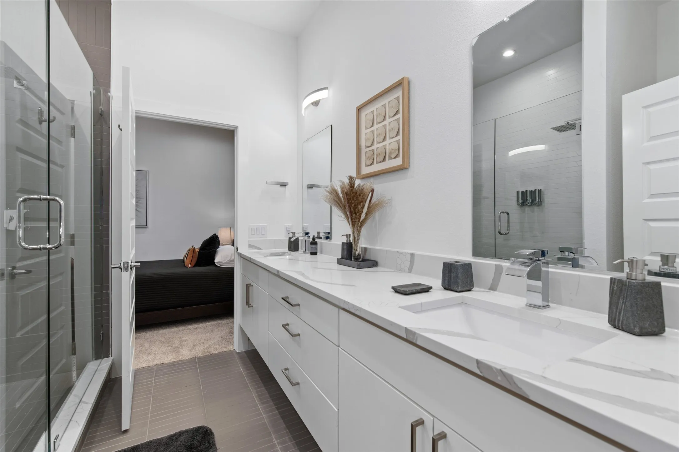 Single Family Residence For Sale in Dallas County , 3615 Mcbroom Street, Dallas, Texas 75212, 5 Bedrooms, 3 Bathrooms, Garage spaces, 2,195 Sqft, built in 2021, Price $469,990, mls#21341803, Real Estate Agent in Dallas, Homes For Sale in Dallas county, Homes For Sale in Dallas, Realtor in Dallas Texas, Real Estate Brokerage Independent Realty Texas, Luminita Cordes Realtor