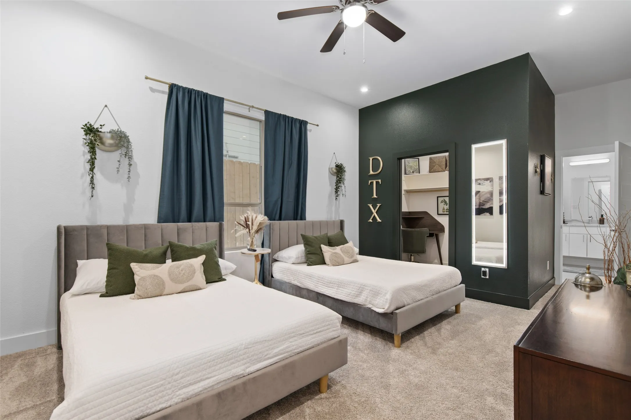 Single Family Residence For Sale in Dallas County , 3615 Mcbroom Street, Dallas, Texas 75212, 5 Bedrooms, 3 Bathrooms, Garage spaces, 2,195 Sqft, built in 2021, Price $469,990, mls#21341803, Real Estate Agent in Dallas, Homes For Sale in Dallas county, Homes For Sale in Dallas, Realtor in Dallas Texas, Real Estate Brokerage Independent Realty Texas, Luminita Cordes Realtor