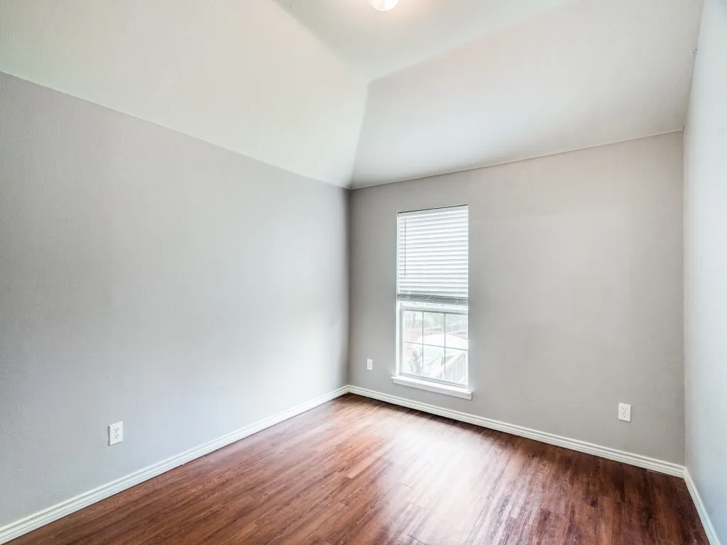 Single Family Residence For Sale in Collin County , 8400 Silverado Trail, Mc Kinney, Texas 75070, 5 Bedroom, 3 Bathroom, 2 Garage spaces, 3,234 Sqft, built in 2006, mls#21342000, Real Estate Agent in Mc Kinney, Homes For Sale in Collin county, Homes For Sale in Mc Kinney, Realtor in Mc Kinney Texas, Real Estate Brokerage Independent Realty Texas, Luminita Cordes Realtor