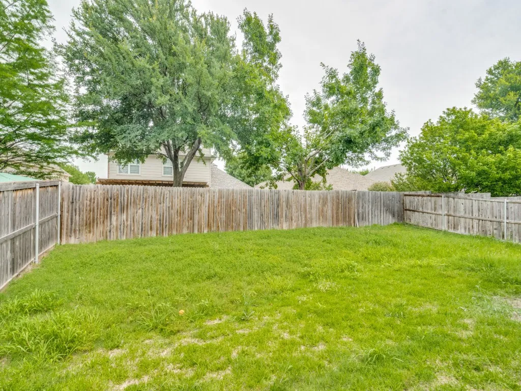 Single Family Residence For Sale in Collin County , 8400 Silverado Trail, Mc Kinney, Texas 75070, 5 Bedroom, 3 Bathroom, 2 Garage spaces, 3,234 Sqft, built in 2006, mls#21342000, Real Estate Agent in Mc Kinney, Homes For Sale in Collin county, Homes For Sale in Mc Kinney, Realtor in Mc Kinney Texas, Real Estate Brokerage Independent Realty Texas, Luminita Cordes Realtor