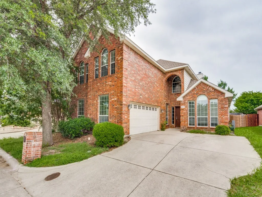 Single Family Residence For Sale in Collin County , 8400 Silverado Trail, Mc Kinney, Texas 75070, 5 Bedroom, 3 Bathroom, 2 Garage spaces, 3,234 Sqft, built in 2006, mls#21342000, Real Estate Agent in Mc Kinney, Homes For Sale in Collin county, Homes For Sale in Mc Kinney, Realtor in Mc Kinney Texas, Real Estate Brokerage Independent Realty Texas, Luminita Cordes Realtor