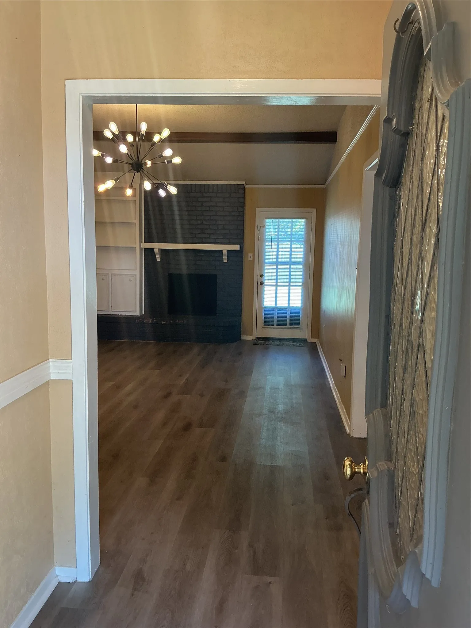 Single Family Residence For Sale in Johnson County , 724 Barbara Lane, Burleson, Texas 76028, 3 Bedroom, 2 Bathroom, 2 Garage spaces, 1,521 Sqft, built in 1976, mls#21342087, Real Estate Agent in Burleson, Homes For Sale in Johnson county, Homes For Sale in Burleson, Realtor in Burleson Texas, Real Estate Brokerage Independent Realty Texas, Luminita Cordes Realtor