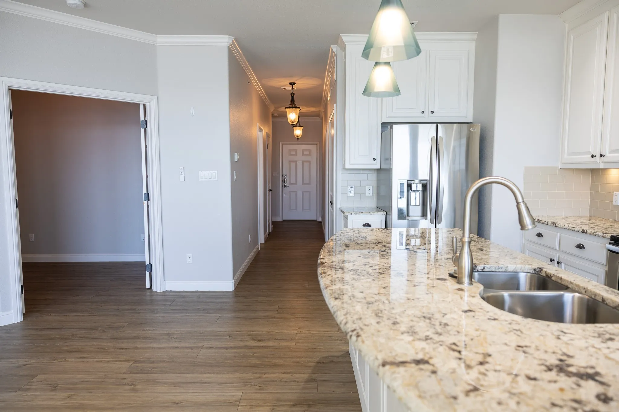 Condominium For Sale in Hood County , 401 E Pearl Street 2202, Granbury, Texas 76048, 3 Bedroom, 2 Bathroom, Garage spaces, 1,280 Sqft, built in 2012, mls#21341442, Real Estate Agent in Granbury, Homes For Sale in Hood county, Homes For Sale in Granbury, Realtor in Granbury Texas, Real Estate Brokerage Independent Realty Texas, Luminita Cordes Realtor