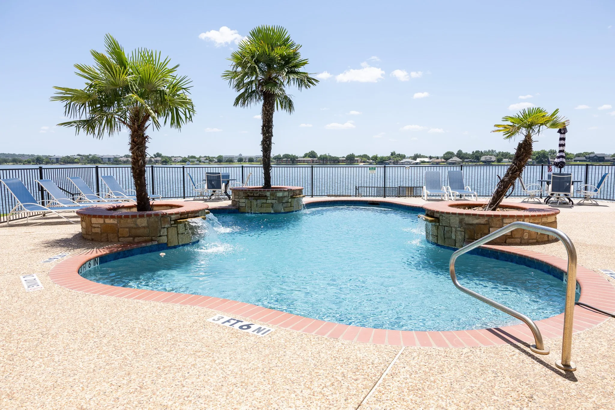 Condominium For Sale in Hood County , 401 E Pearl Street 2202, Granbury, Texas 76048, 3 Bedroom, 2 Bathroom, Garage spaces, 1,280 Sqft, built in 2012, mls#21341442, Real Estate Agent in Granbury, Homes For Sale in Hood county, Homes For Sale in Granbury, Realtor in Granbury Texas, Real Estate Brokerage Independent Realty Texas, Luminita Cordes Realtor