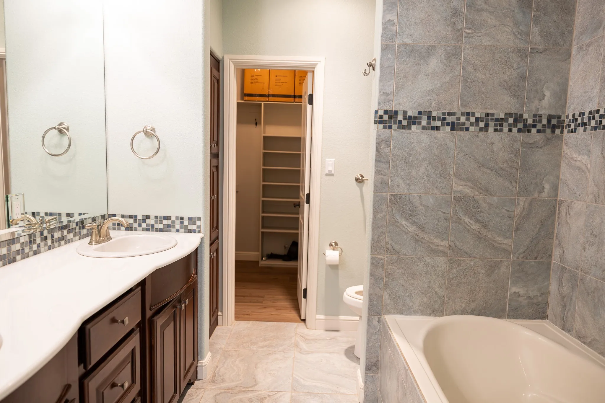 Condominium For Sale in Hood County , 401 E Pearl Street 2202, Granbury, Texas 76048, 3 Bedroom, 2 Bathroom, Garage spaces, 1,280 Sqft, built in 2012, mls#21341442, Real Estate Agent in Granbury, Homes For Sale in Hood county, Homes For Sale in Granbury, Realtor in Granbury Texas, Real Estate Brokerage Independent Realty Texas, Luminita Cordes Realtor