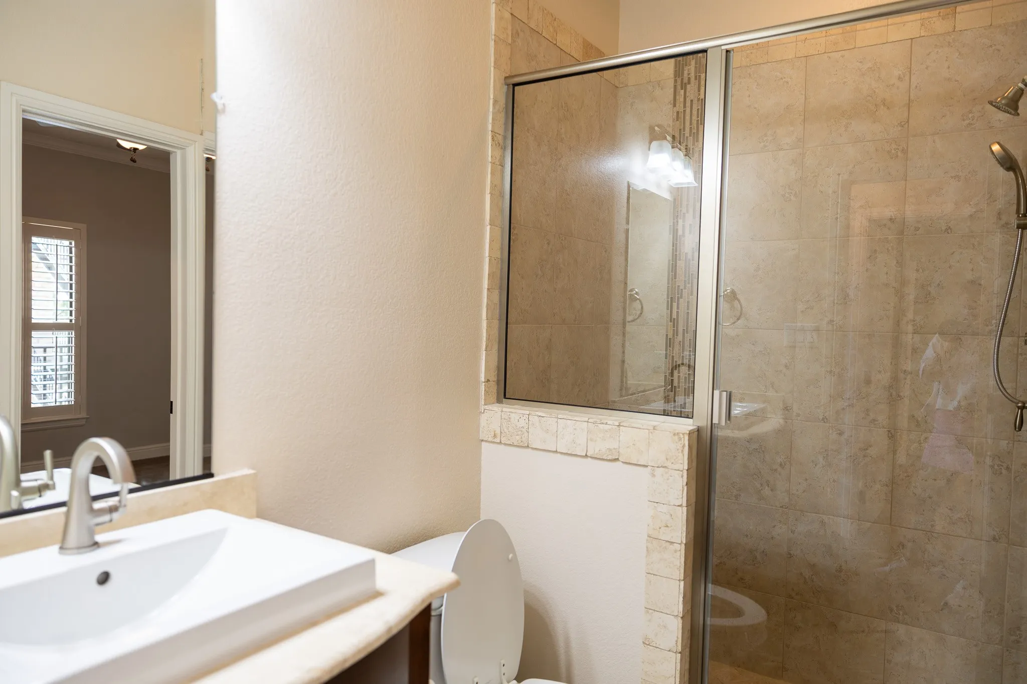 Condominium For Sale in Hood County , 401 E Pearl Street 2202, Granbury, Texas 76048, 3 Bedroom, 2 Bathroom, Garage spaces, 1,280 Sqft, built in 2012, mls#21341442, Real Estate Agent in Granbury, Homes For Sale in Hood county, Homes For Sale in Granbury, Realtor in Granbury Texas, Real Estate Brokerage Independent Realty Texas, Luminita Cordes Realtor