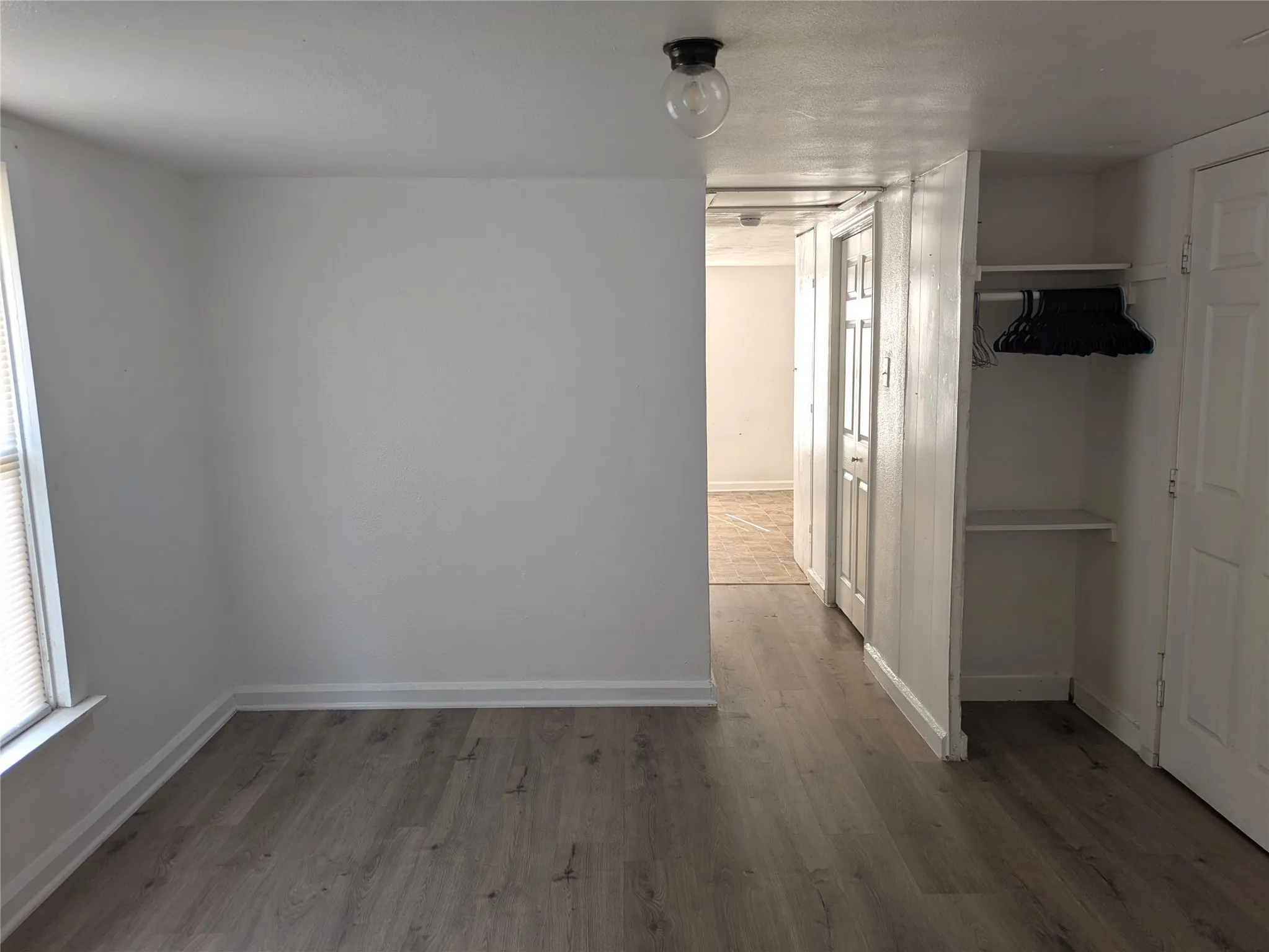 Single Family Residence For Sale in Denton County , 411 S Bradshaw Street, Denton, Texas 76205, 3 Bedroom, 1 Bathroom, Garage spaces, 1,056 Sqft, built in 1959, mls#21338355, Real Estate Agent in Denton, Homes For Sale in Denton county, Homes For Sale in Denton, Realtor in Denton Texas, Real Estate Brokerage Independent Realty Texas, Luminita Cordes Realtor