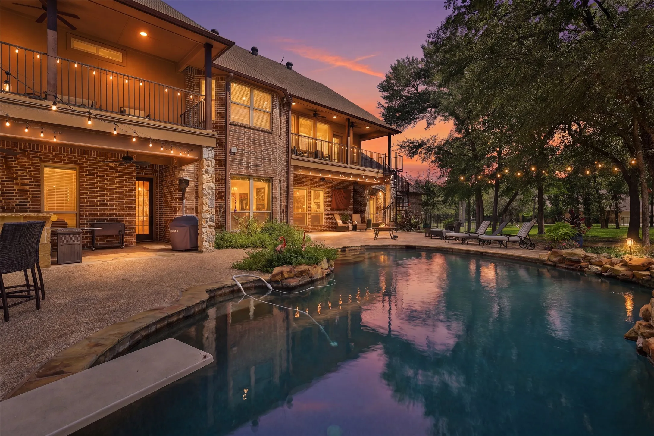 Single Family Residence For Sale in Johnson County , 8220 Plum Creek Trail, Burleson, Texas 76028, 4 Bedroom, 4 Bathroom, 3 Garage spaces, 4,637 Sqft, built in 2005, mls#21336154, Real Estate Agent in Burleson, Homes For Sale in Johnson county, Homes For Sale in Burleson, Realtor in Burleson Texas, Real Estate Brokerage Independent Realty Texas, Luminita Cordes Realtor