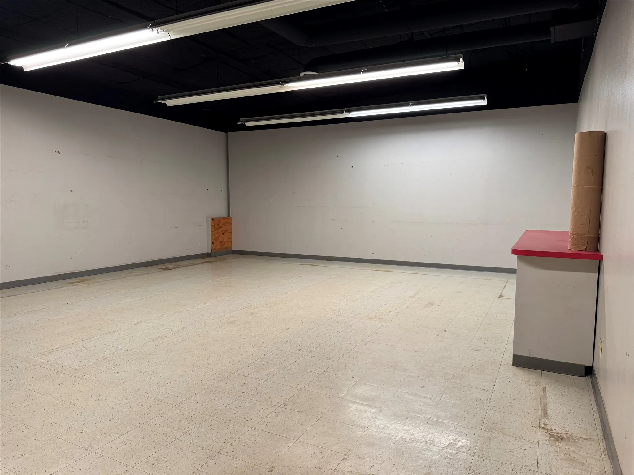 Business For Rent in Smith County , 3401 N Northeast Loop 323, Tyler, Texas 75708, 0, 0, Garage spaces, 0 Sqft, built in 1965, Price $6,900, mls#21342058, Real Estate Agent in Tyler, Homes For Rent in Smith county, Homes For Rent in Tyler, Realtor in Tyler Texas, Real Estate Brokerage Independent Realty Texas, Luminita Cordes Realtor