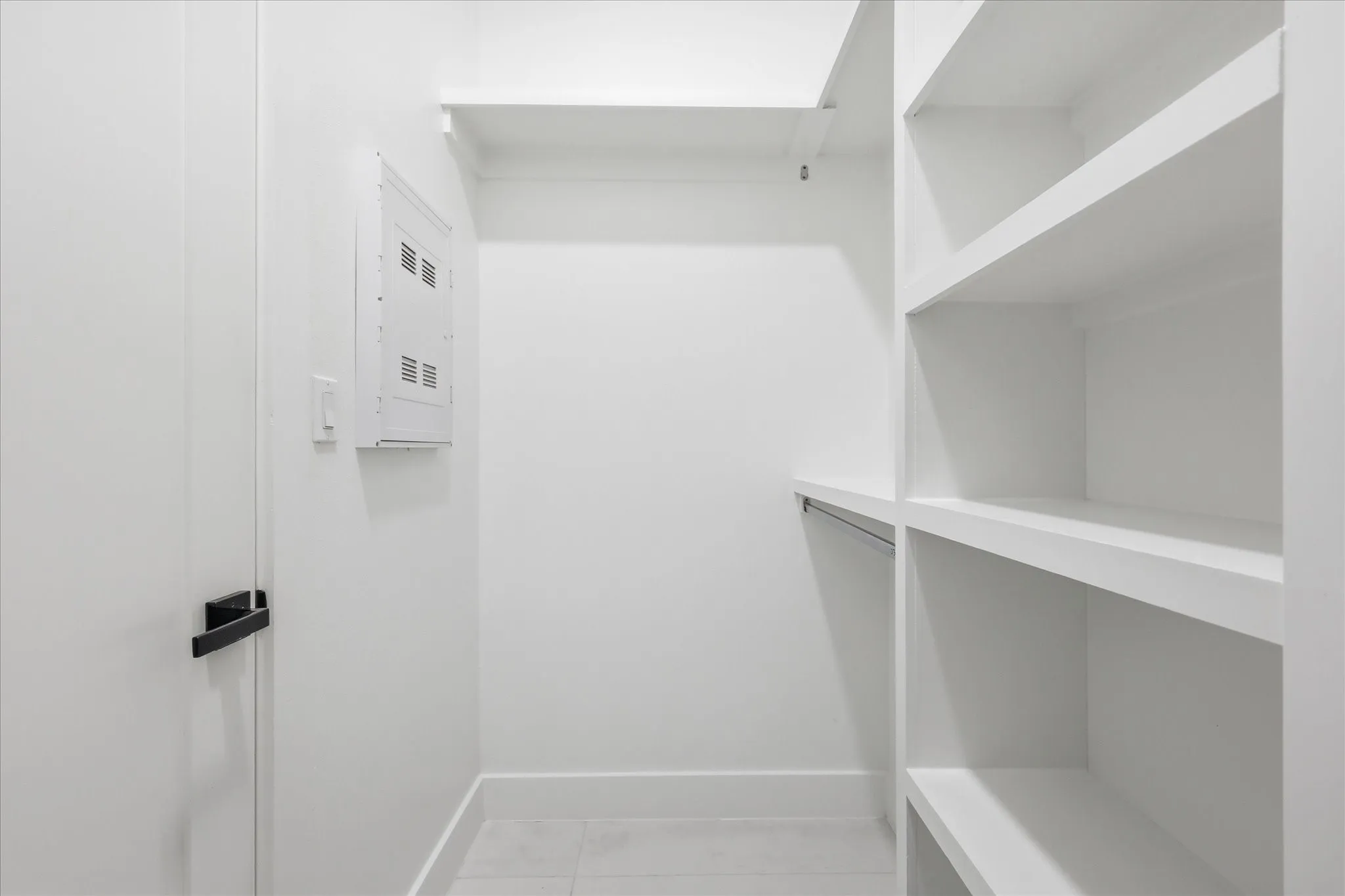 Townhouse For Rent in Dallas County , 2015 California Drive 105, Dallas, Texas 75204, 2 Bedroom, 4 Bathroom, 2 Garage spaces, 1,647 Sqft, built in 2024, mls#21342094, Real Estate Agent in Dallas, Homes For Rent in Dallas county, Homes For Rent in Dallas, Realtor in Dallas Texas, Real Estate Brokerage Independent Realty Texas, Luminita Cordes Realtor