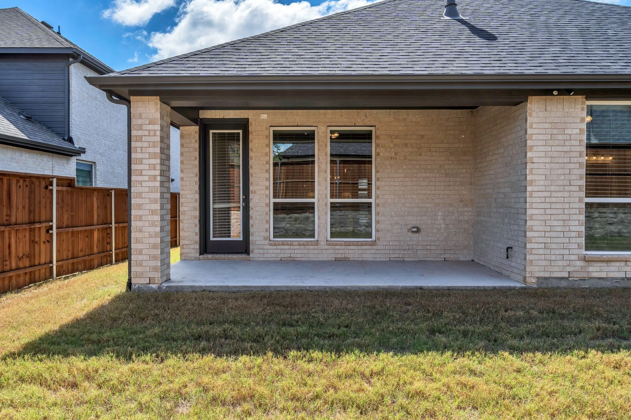 Single Family Residence For Rent in Collin County , 16128 Harris Hawk Street, Frisco, Texas 75035, 4 Bedrooms, 3 Bathrooms, 2 Garage spaces, 2,249 Sqft, built in 2022, Price $3,200, mls#21342101, Real Estate Agent in Frisco, Homes For Rent in Collin county, Homes For Rent in Frisco, Realtor in Frisco Texas, Real Estate Brokerage Independent Realty Texas, Luminita Cordes Realtor
