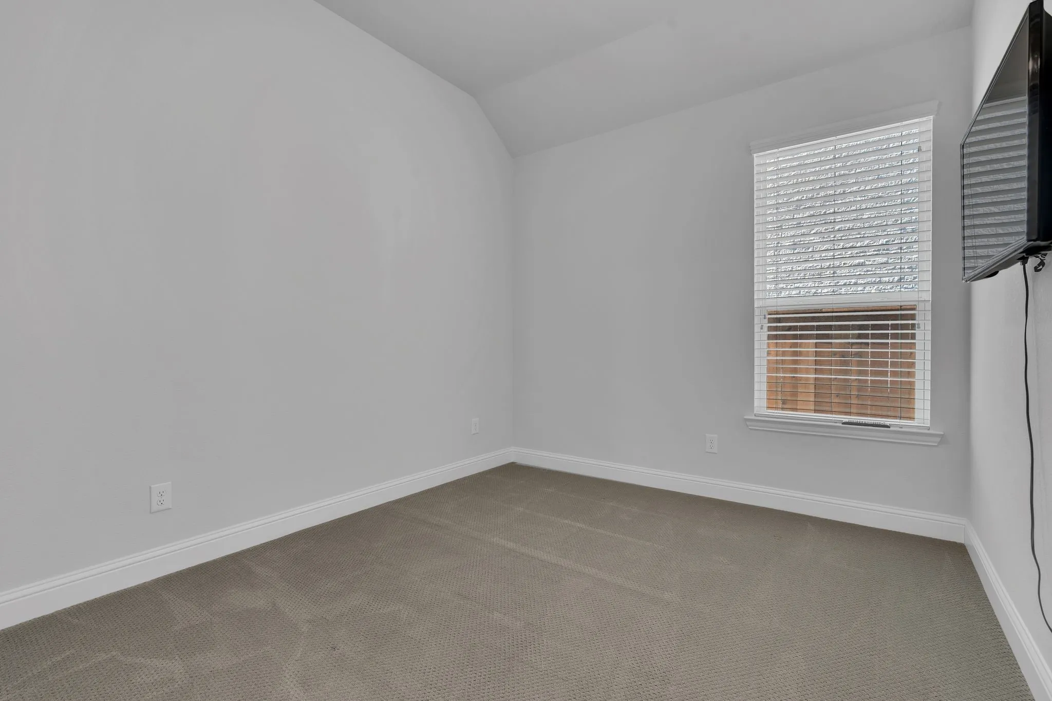 Single Family Residence For Rent in Collin County , 16128 Harris Hawk Street, Frisco, Texas 75035, 4 Bedrooms, 3 Bathrooms, 2 Garage spaces, 2,249 Sqft, built in 2022, Price $3,200, mls#21342101, Real Estate Agent in Frisco, Homes For Rent in Collin county, Homes For Rent in Frisco, Realtor in Frisco Texas, Real Estate Brokerage Independent Realty Texas, Luminita Cordes Realtor