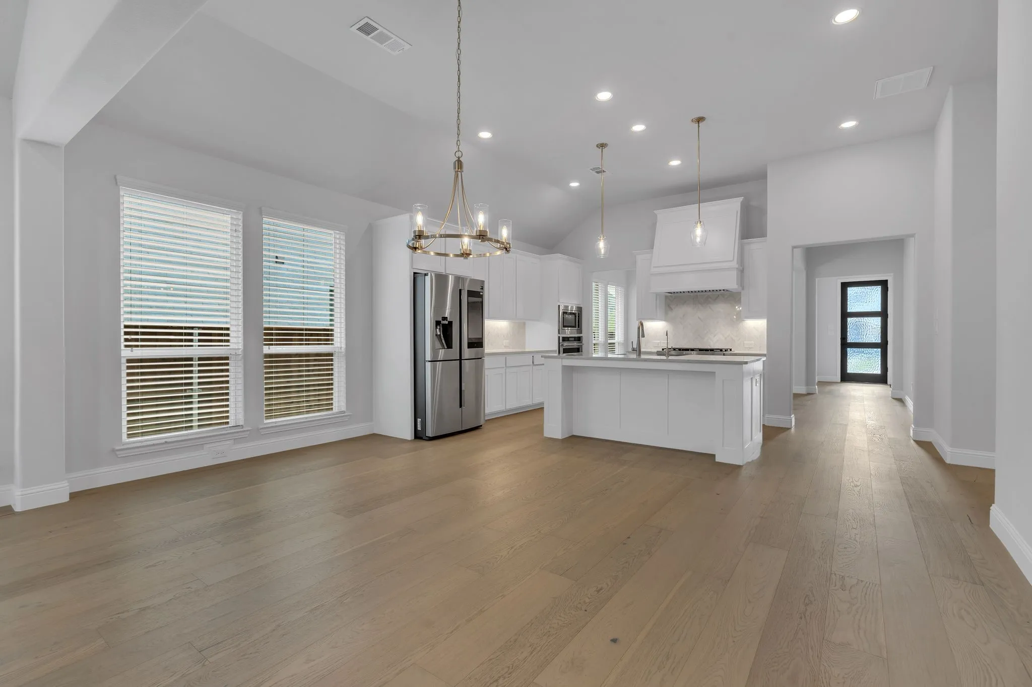 Single Family Residence For Rent in Collin County , 16128 Harris Hawk Street, Frisco, Texas 75035, 4 Bedrooms, 3 Bathrooms, 2 Garage spaces, 2,249 Sqft, built in 2022, Price $3,200, mls#21342101, Real Estate Agent in Frisco, Homes For Rent in Collin county, Homes For Rent in Frisco, Realtor in Frisco Texas, Real Estate Brokerage Independent Realty Texas, Luminita Cordes Realtor