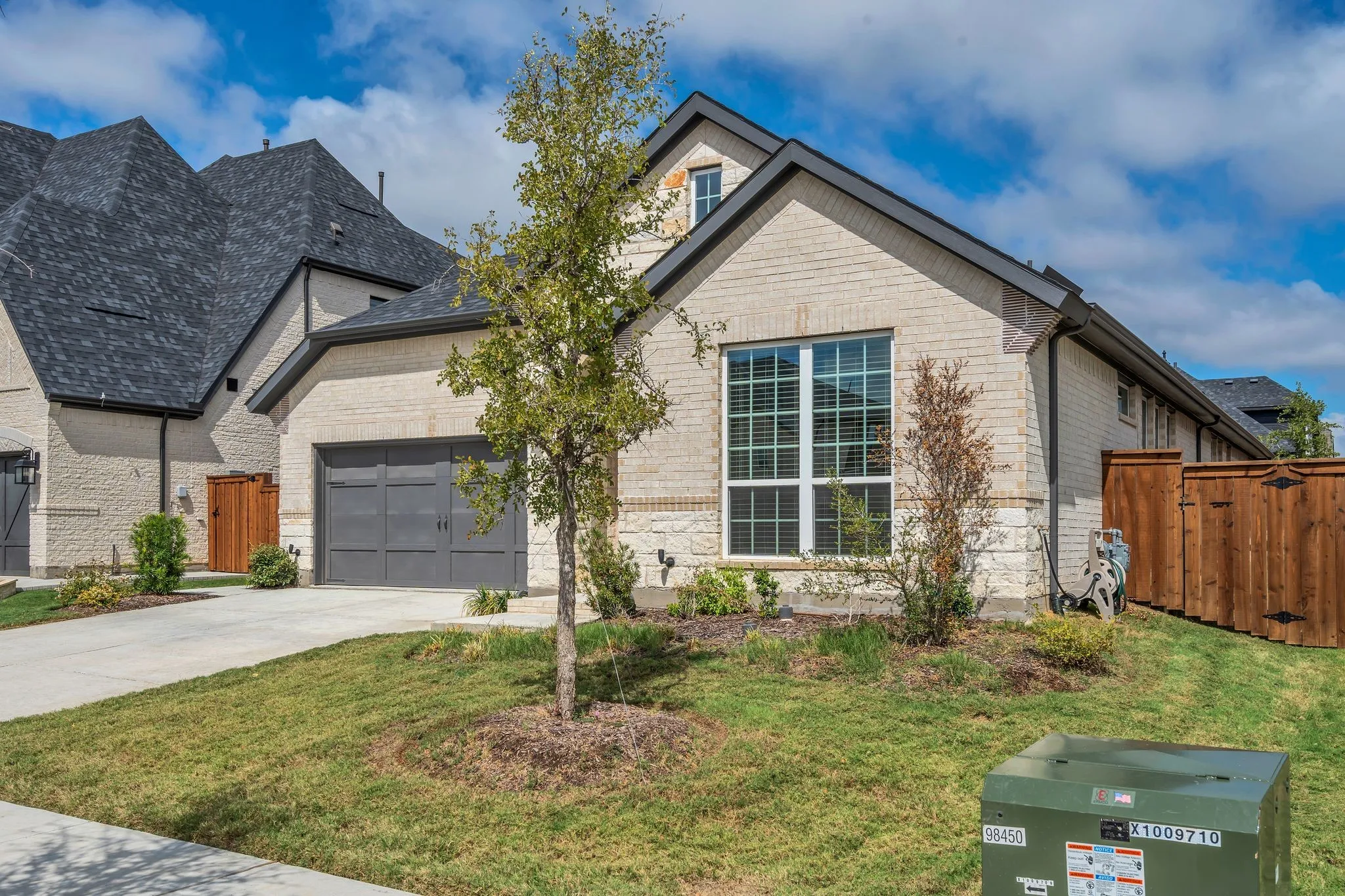 Single Family Residence For Rent in Collin County , 16128 Harris Hawk Street, Frisco, Texas 75035, 4 Bedrooms, 3 Bathrooms, 2 Garage spaces, 2,249 Sqft, built in 2022, Price $3,200, mls#21342101, Real Estate Agent in Frisco, Homes For Rent in Collin county, Homes For Rent in Frisco, Realtor in Frisco Texas, Real Estate Brokerage Independent Realty Texas, Luminita Cordes Realtor