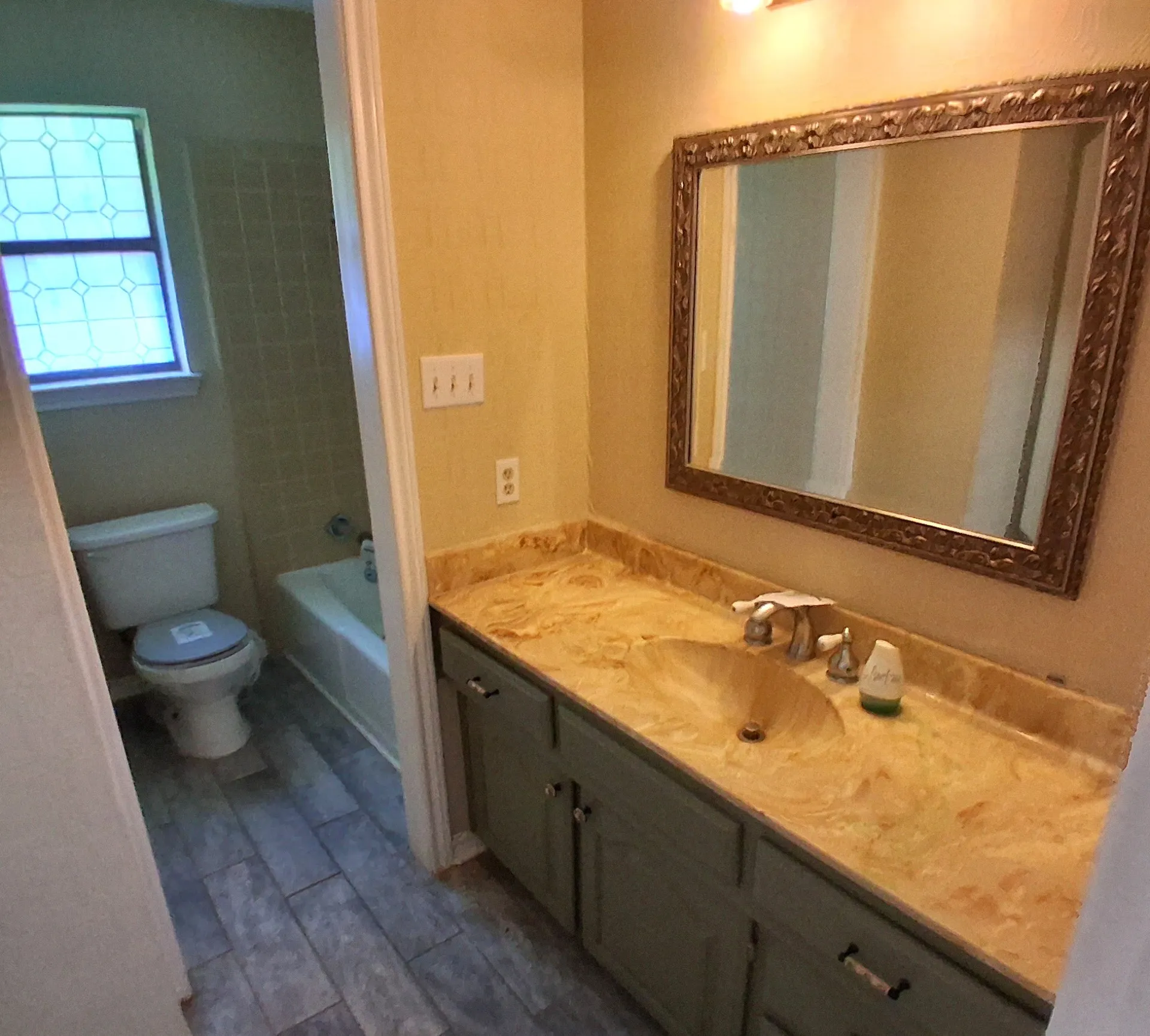 Single Family Residence For Sale in Hunt County , 319 Jamie Way, Greenville, Texas 75402, 4 Bedroom, 2 Bathroom, 2 Garage spaces, 2,217 Sqft, built in 1983, mls#21338252, Real Estate Agent in Greenville, Homes For Sale in Hunt county, Homes For Sale in Greenville, Realtor in Greenville Texas, Real Estate Brokerage Independent Realty Texas, Luminita Cordes Realtor