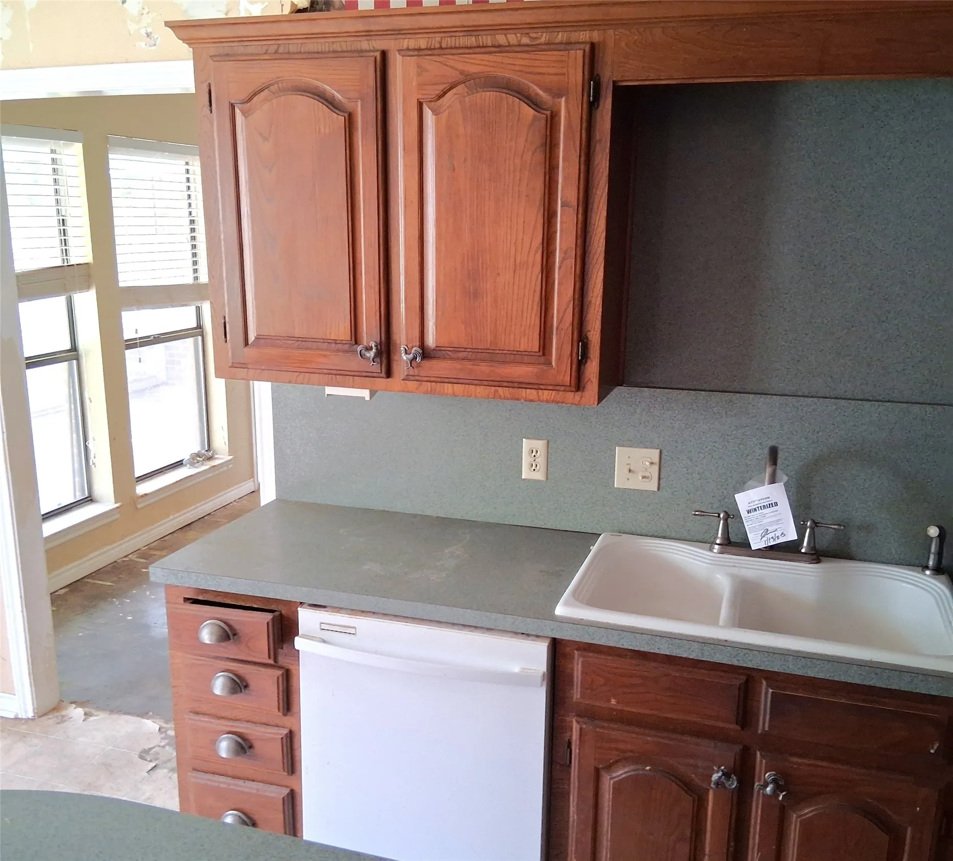 Single Family Residence For Sale in Hunt County , 319 Jamie Way, Greenville, Texas 75402, 4 Bedroom, 2 Bathroom, 2 Garage spaces, 2,217 Sqft, built in 1983, mls#21338252, Real Estate Agent in Greenville, Homes For Sale in Hunt county, Homes For Sale in Greenville, Realtor in Greenville Texas, Real Estate Brokerage Independent Realty Texas, Luminita Cordes Realtor