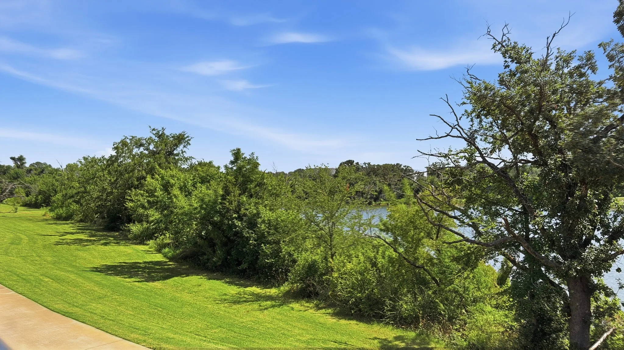 Single Family Residence For Rent in Denton County , 2722 Catoosa Lane, Corinth, Texas 76210, 4 Bedroom, 4 Bathroom, 2 Garage spaces, 2,716 Sqft, built in 2022, mls#21342106, Real Estate Agent in Corinth, Homes For Rent in Denton county, Homes For Rent in Corinth, Realtor in Corinth Texas, Real Estate Brokerage Independent Realty Texas, Luminita Cordes Realtor