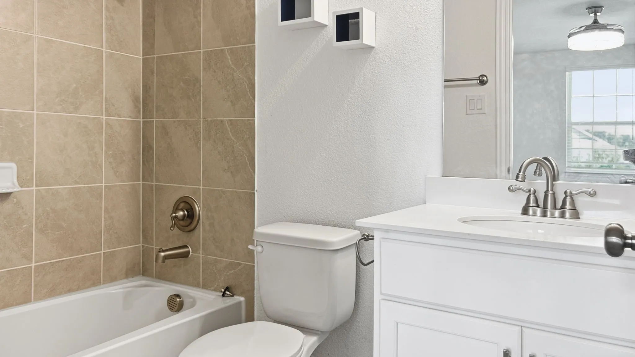 Single Family Residence For Rent in Denton County , 2722 Catoosa Lane, Corinth, Texas 76210, 4 Bedroom, 4 Bathroom, 2 Garage spaces, 2,716 Sqft, built in 2022, mls#21342106, Real Estate Agent in Corinth, Homes For Rent in Denton county, Homes For Rent in Corinth, Realtor in Corinth Texas, Real Estate Brokerage Independent Realty Texas, Luminita Cordes Realtor