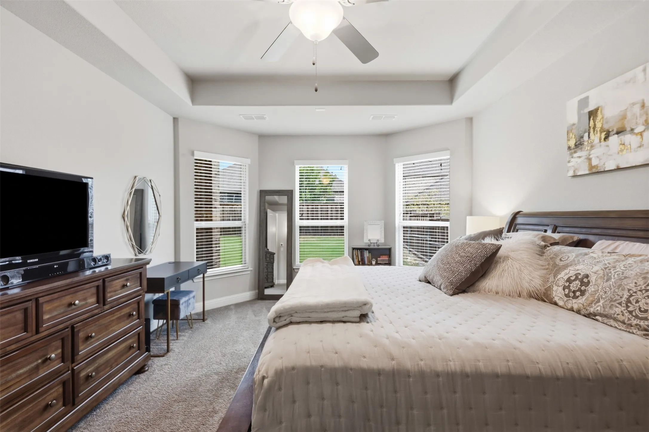 Single Family Residence For Sale in Tarrant County , 10322 Trail Ridge Drive, Fort Worth, Texas 76126, 4 Bedroom, 3 Bathroom, 3 Garage spaces, 3,457 Sqft, built in 2017, mls#21341816, Real Estate Agent in Fort Worth, Homes For Sale in Tarrant county, Homes For Sale in Fort Worth, Realtor in Fort Worth Texas, Real Estate Brokerage Independent Realty Texas, Luminita Cordes Realtor