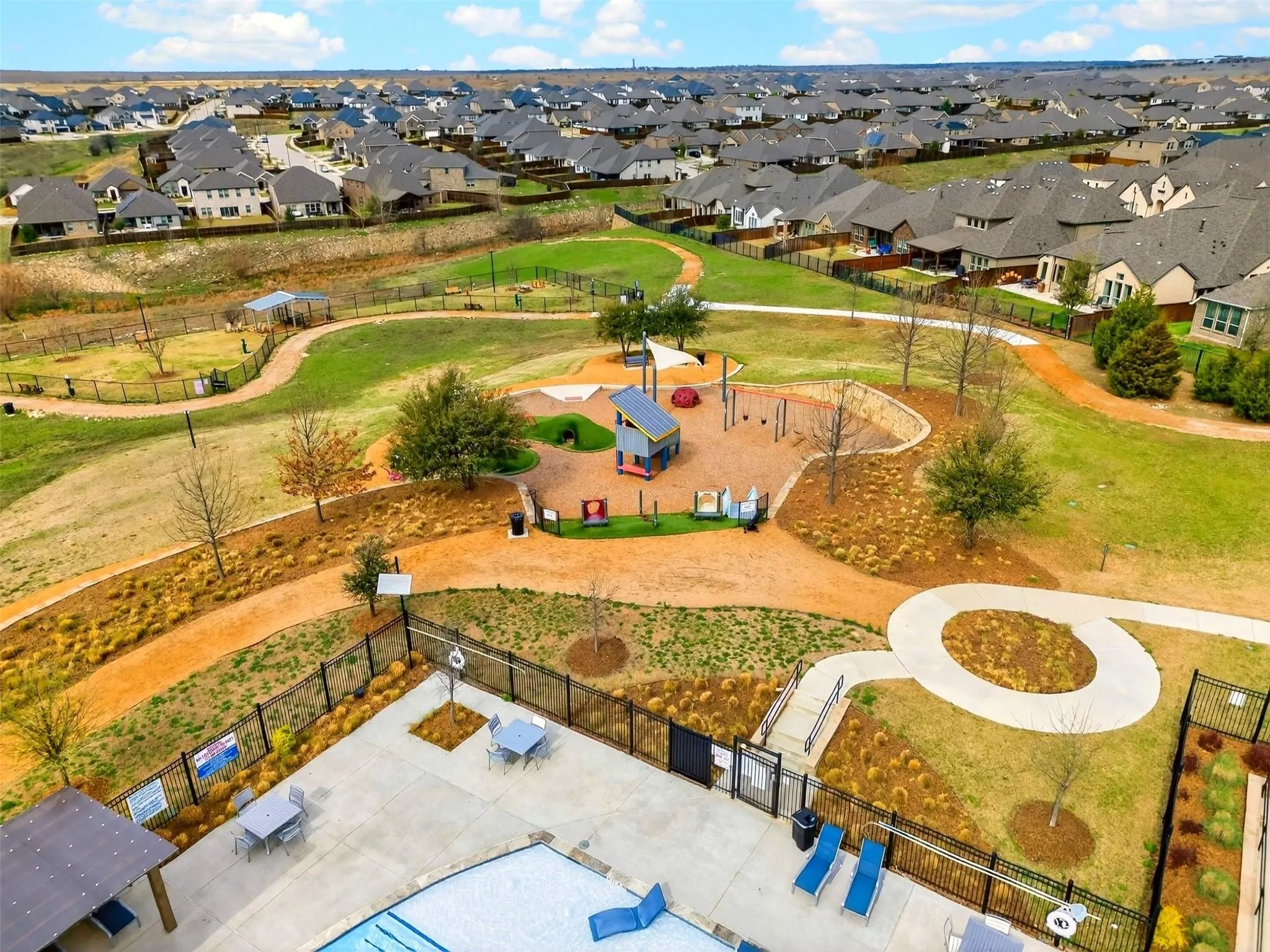Single Family Residence For Sale in Tarrant County , 10322 Trail Ridge Drive, Fort Worth, Texas 76126, 4 Bedroom, 3 Bathroom, 3 Garage spaces, 3,457 Sqft, built in 2017, mls#21341816, Real Estate Agent in Fort Worth, Homes For Sale in Tarrant county, Homes For Sale in Fort Worth, Realtor in Fort Worth Texas, Real Estate Brokerage Independent Realty Texas, Luminita Cordes Realtor