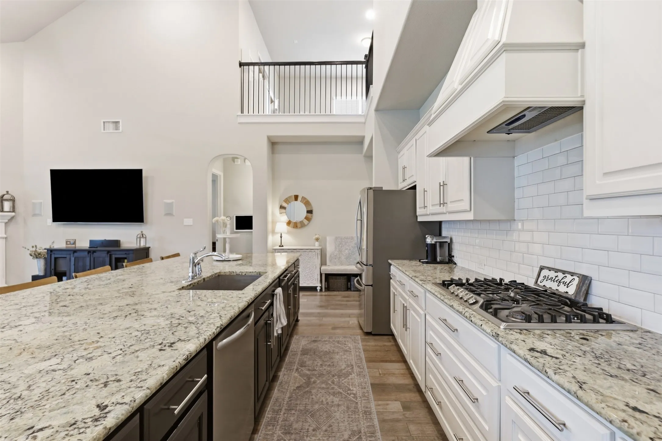 Single Family Residence For Sale in Tarrant County , 10322 Trail Ridge Drive, Fort Worth, Texas 76126, 4 Bedroom, 3 Bathroom, 3 Garage spaces, 3,457 Sqft, built in 2017, mls#21341816, Real Estate Agent in Fort Worth, Homes For Sale in Tarrant county, Homes For Sale in Fort Worth, Realtor in Fort Worth Texas, Real Estate Brokerage Independent Realty Texas, Luminita Cordes Realtor