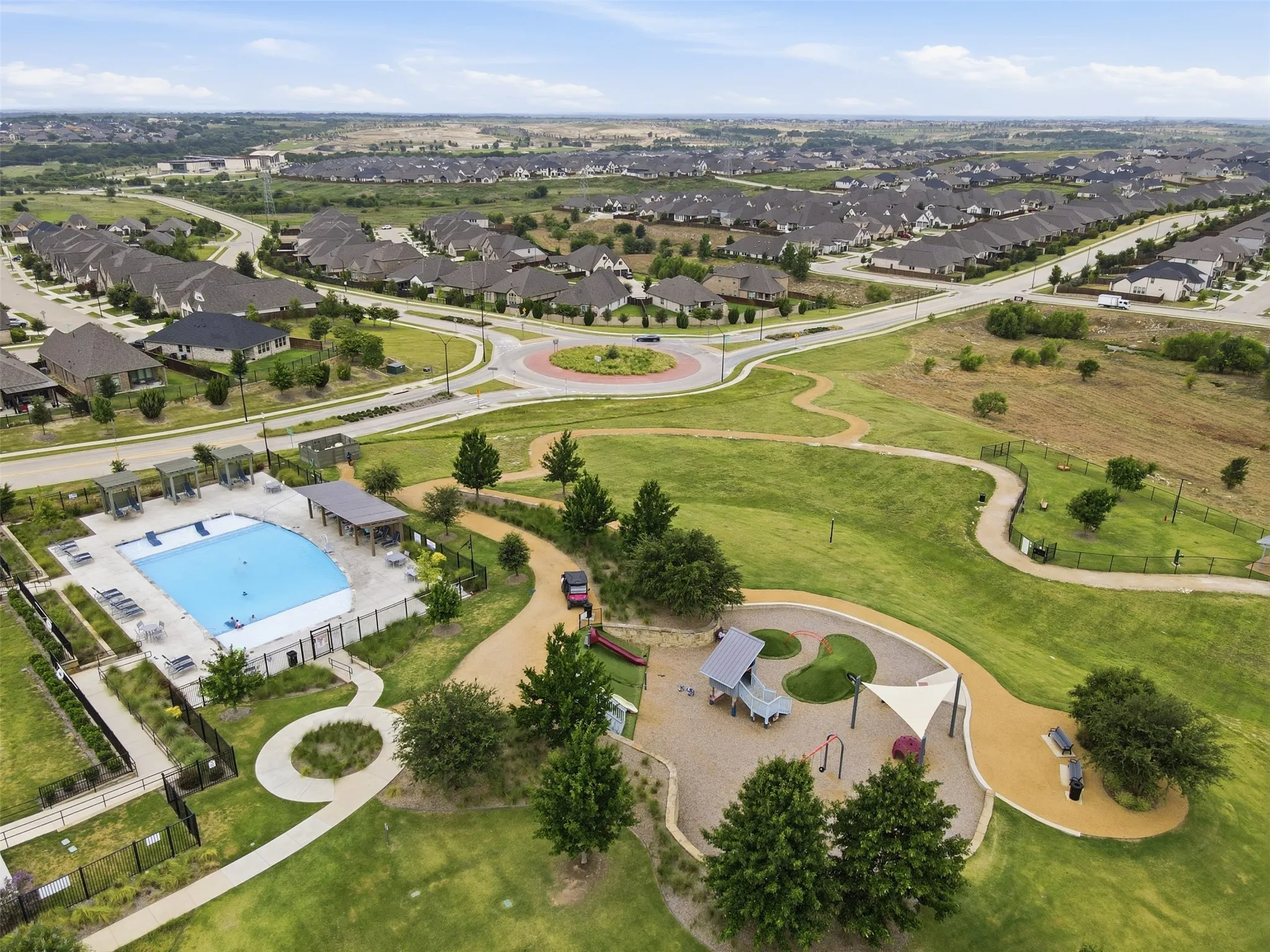 Single Family Residence For Sale in Tarrant County , 10322 Trail Ridge Drive, Fort Worth, Texas 76126, 4 Bedroom, 3 Bathroom, 3 Garage spaces, 3,457 Sqft, built in 2017, mls#21341816, Real Estate Agent in Fort Worth, Homes For Sale in Tarrant county, Homes For Sale in Fort Worth, Realtor in Fort Worth Texas, Real Estate Brokerage Independent Realty Texas, Luminita Cordes Realtor